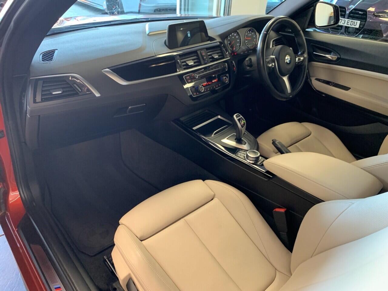 BMW 1 Series view 26