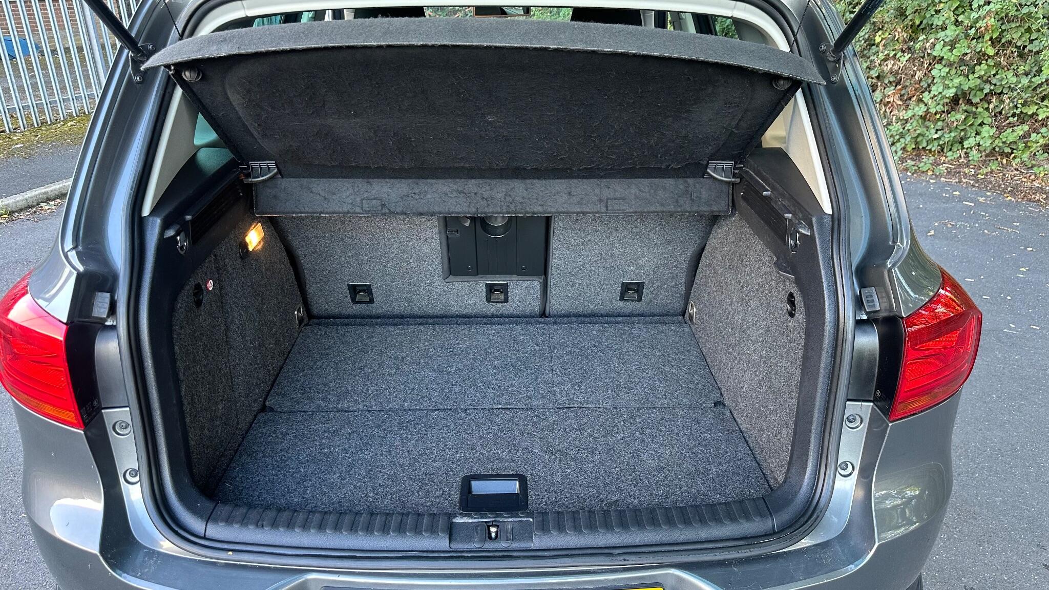 Volkswagen Tiguan view 26