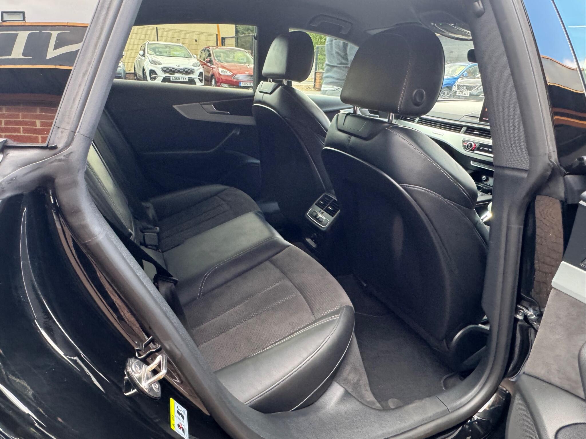 Audi A5 view 9