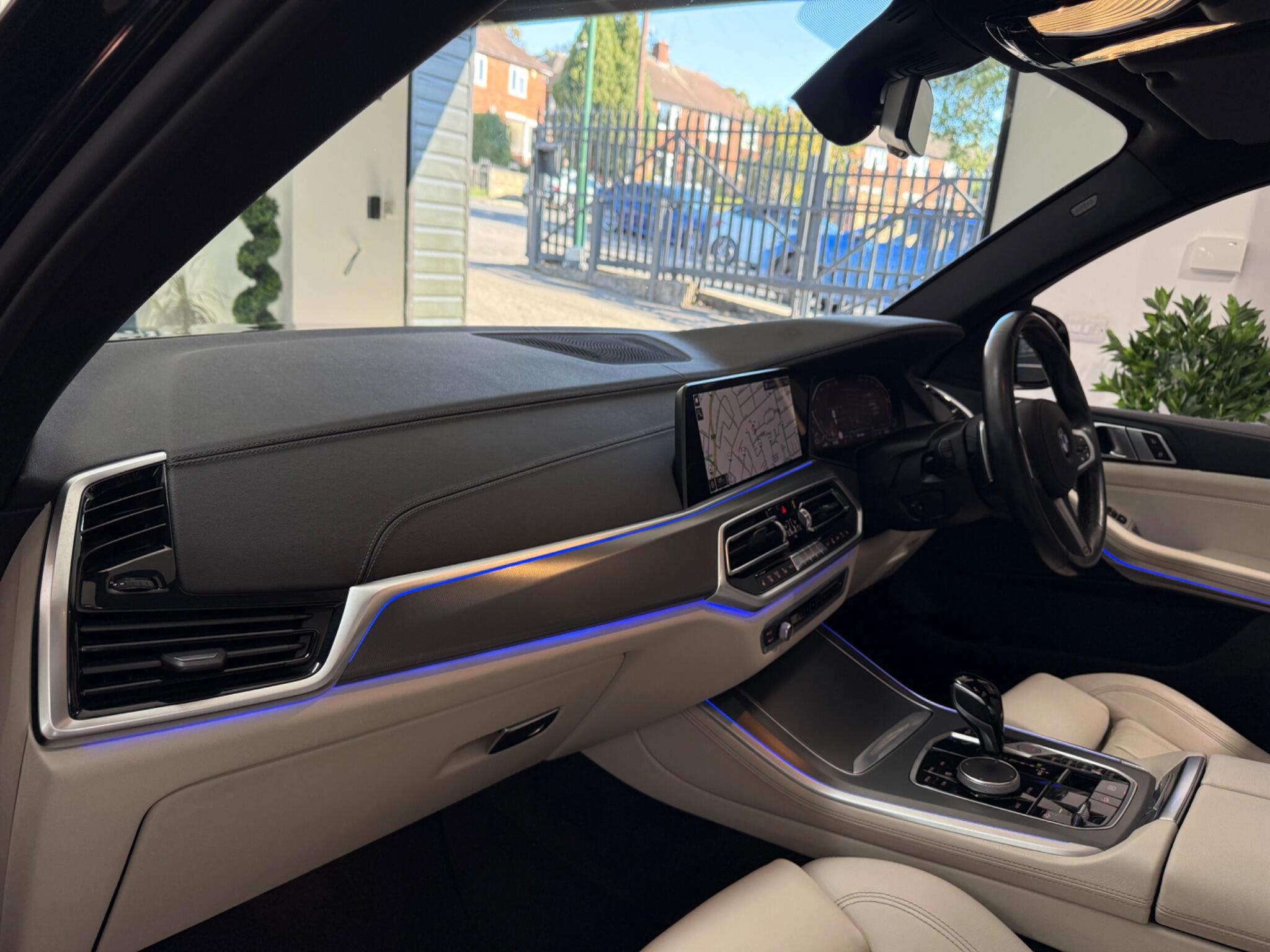 BMW X5 view 38