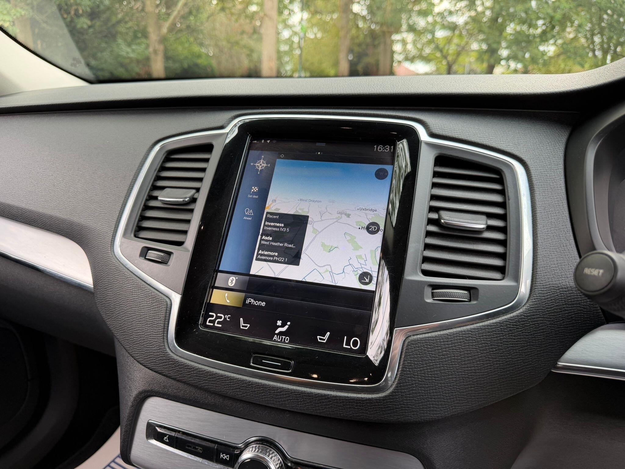 Volvo XC90 view 25