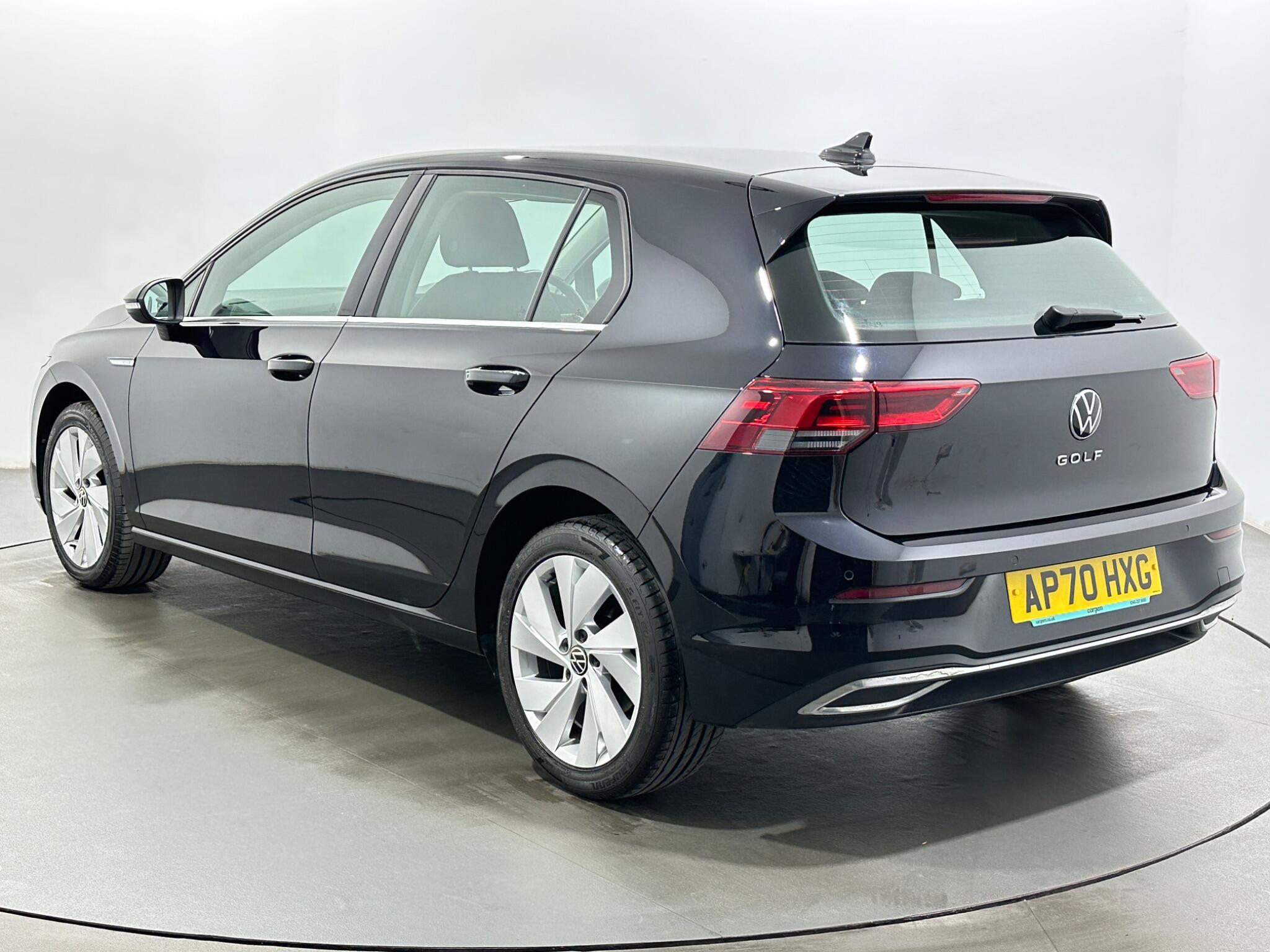 Volkswagen Golf view 6