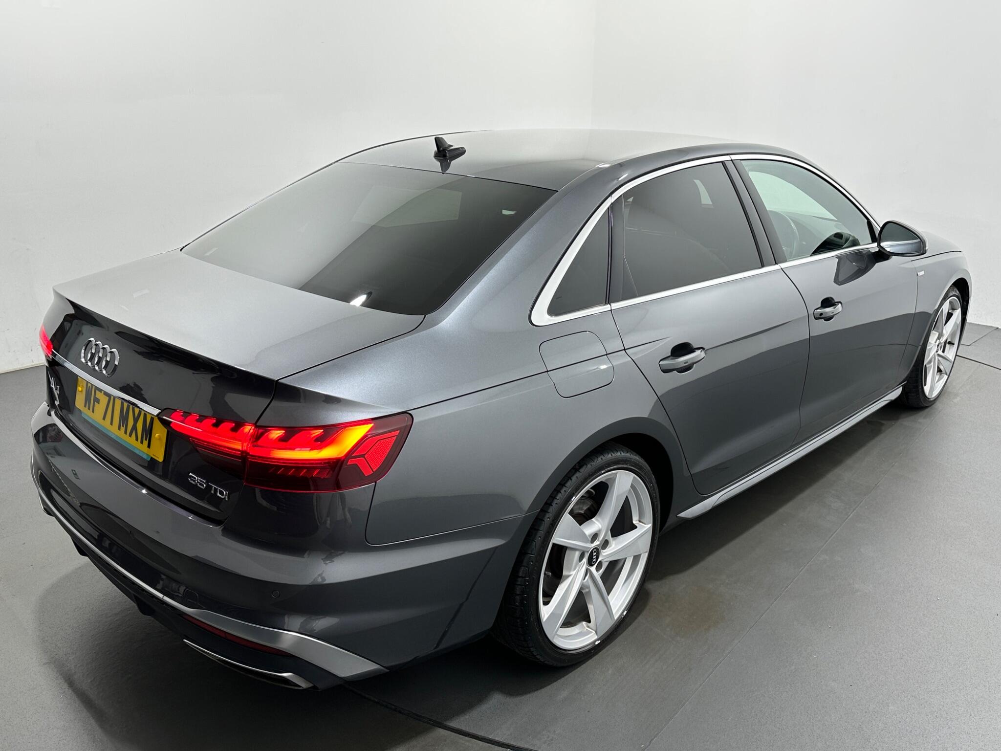 Audi A4 view 51