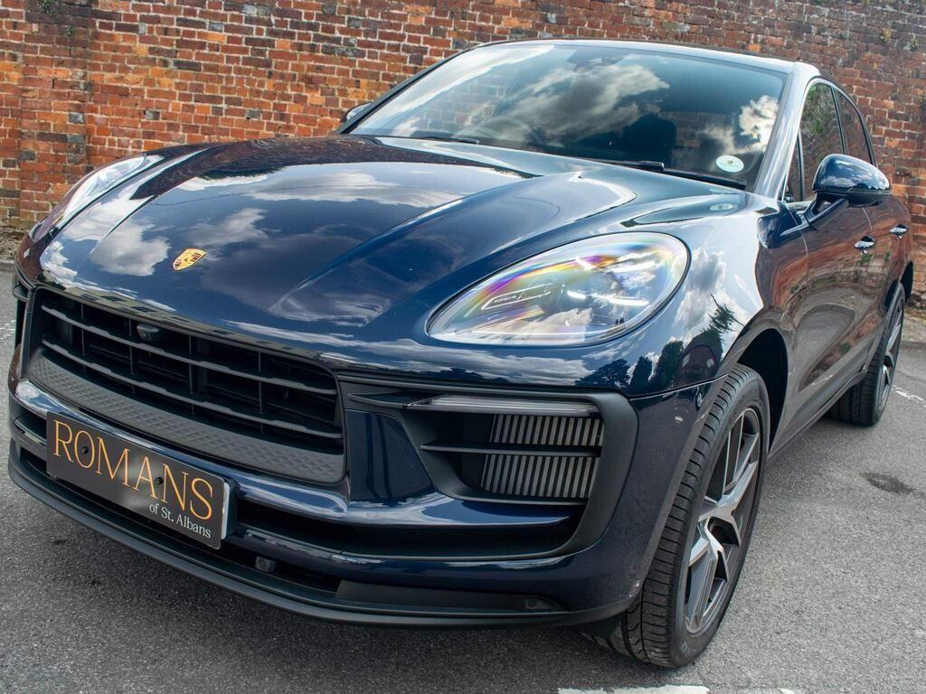 Porsche Macan view 10
