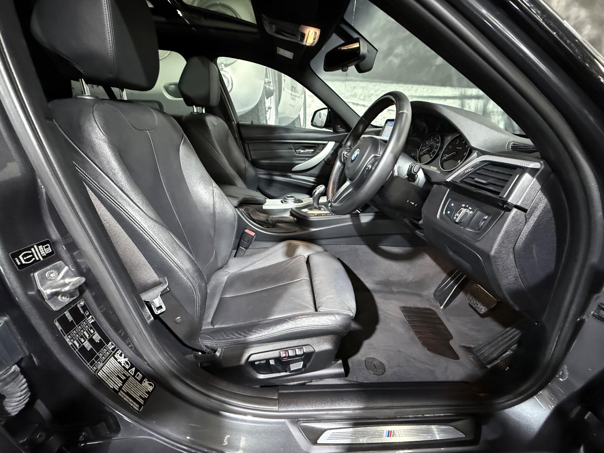 BMW 3 Series view 8