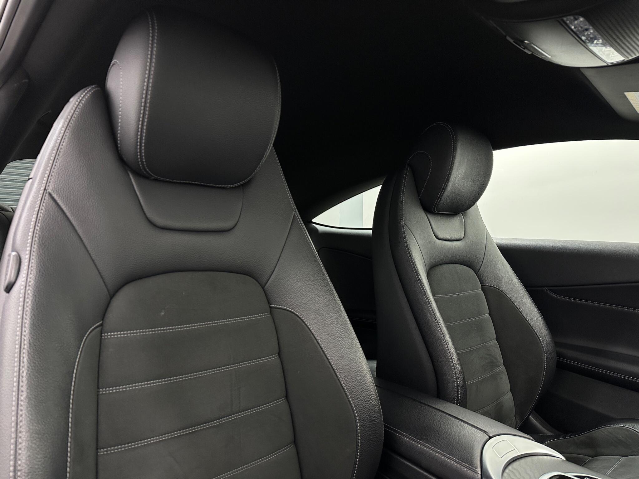 Mercedes-Benz C-Class view 34