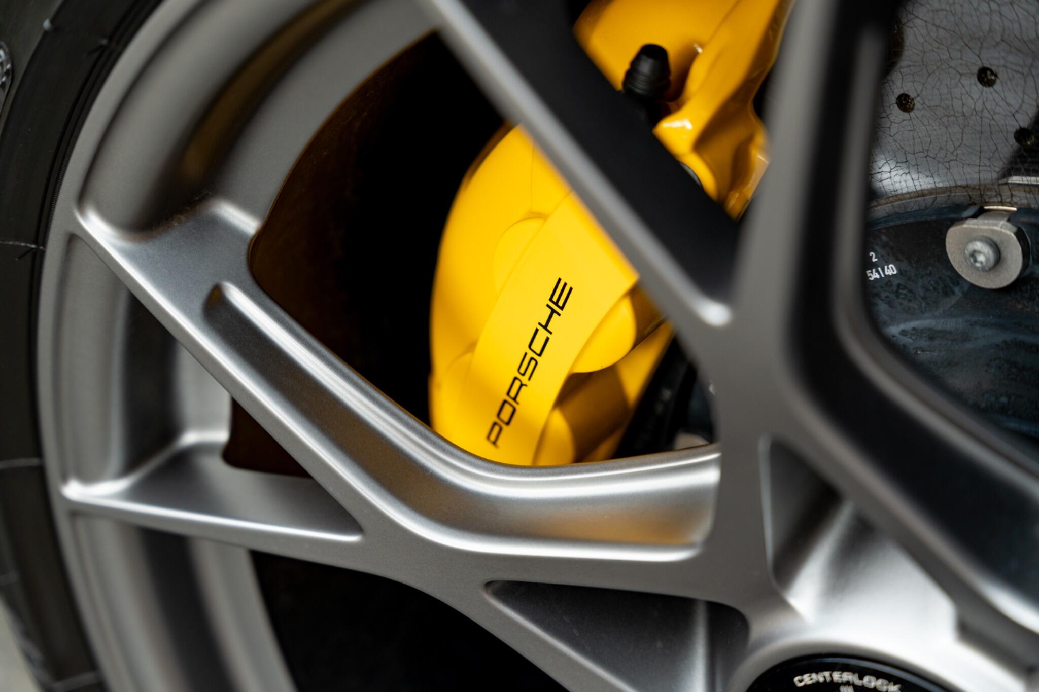 Porsche Cayman view 43