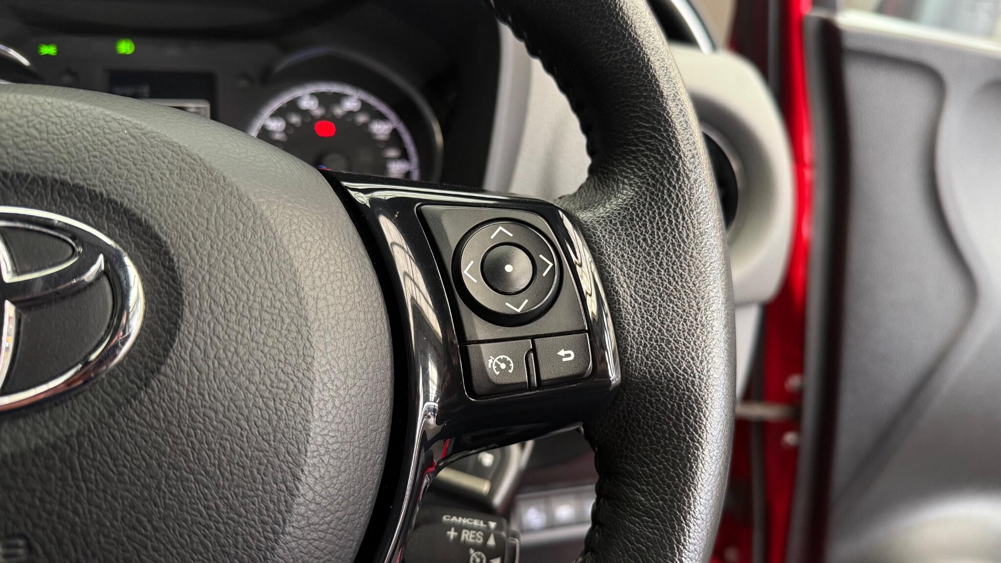 Toyota Yaris view 24