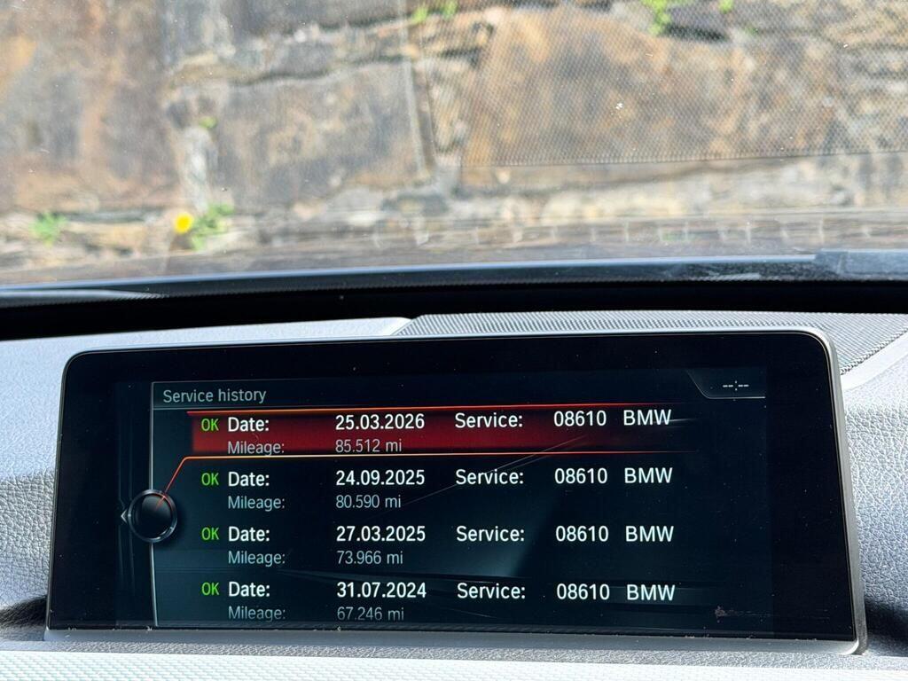 BMW 3 Series view 31