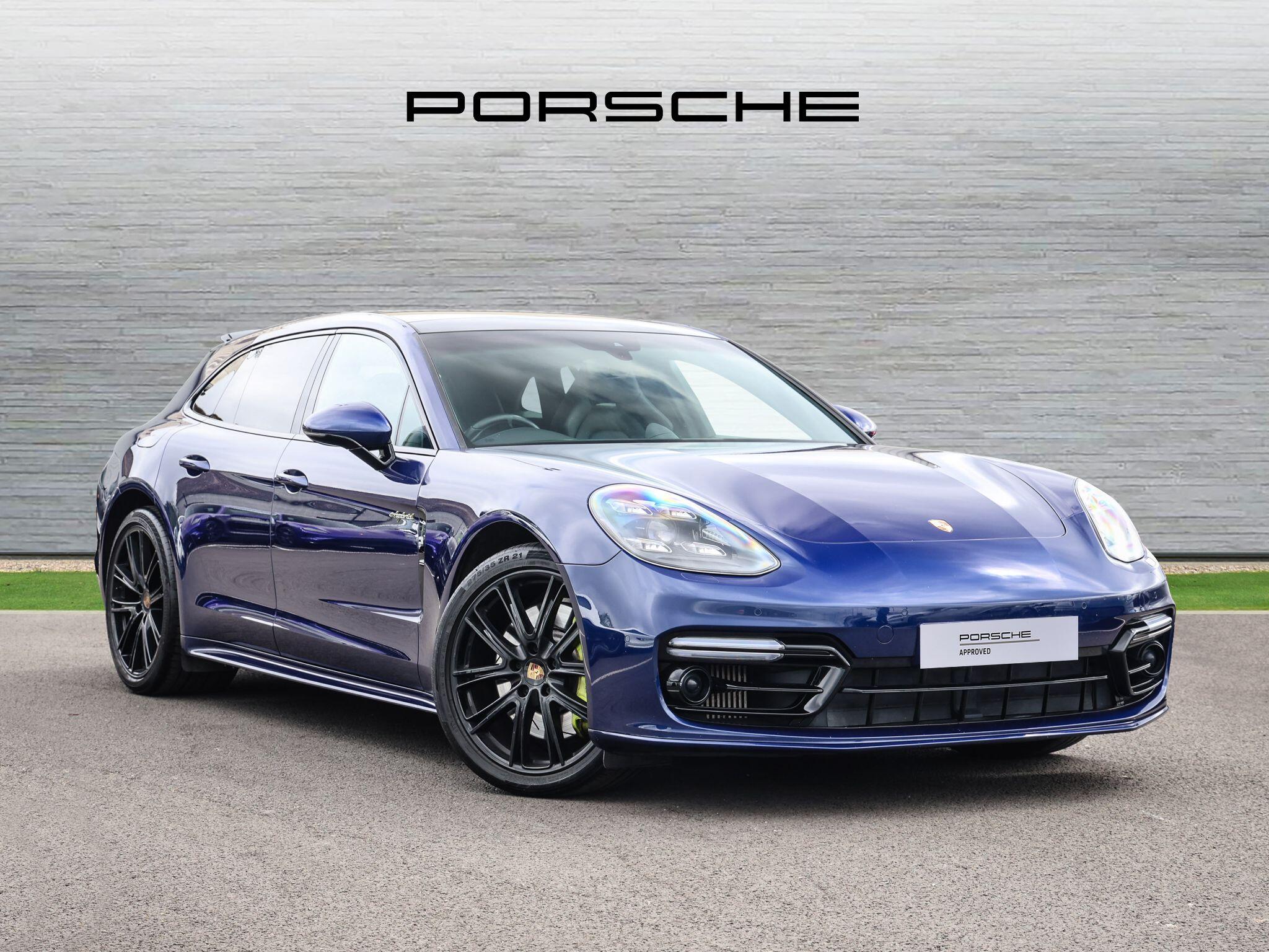 Porsche Panamera view 31