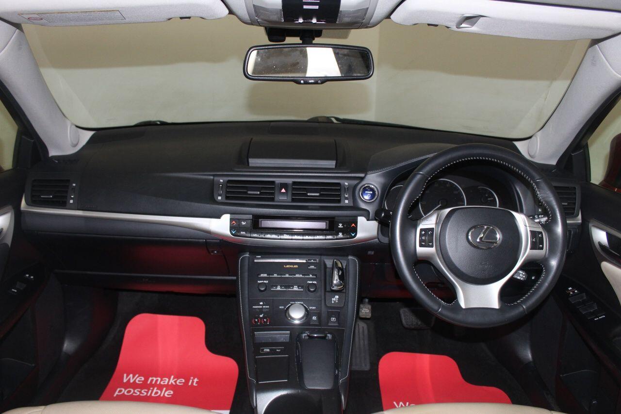 Lexus CT view 29