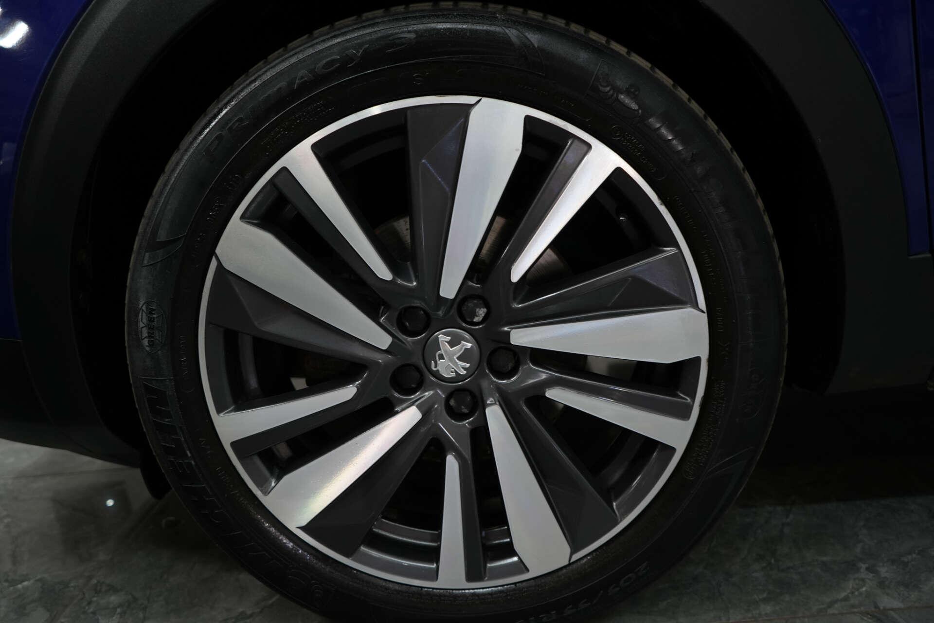 Peugeot 3008 view 8