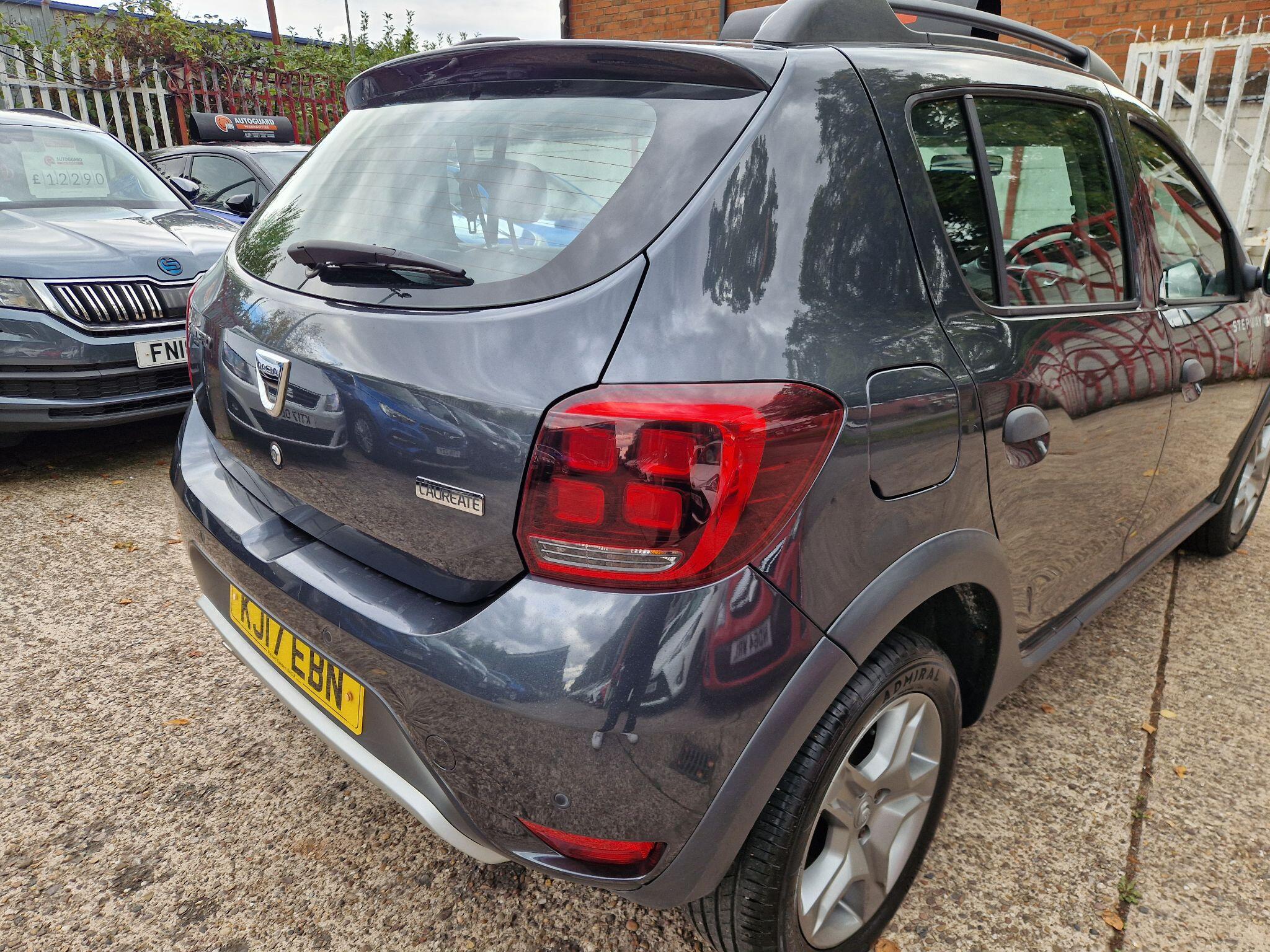 Dacia Sandero Stepway view 18