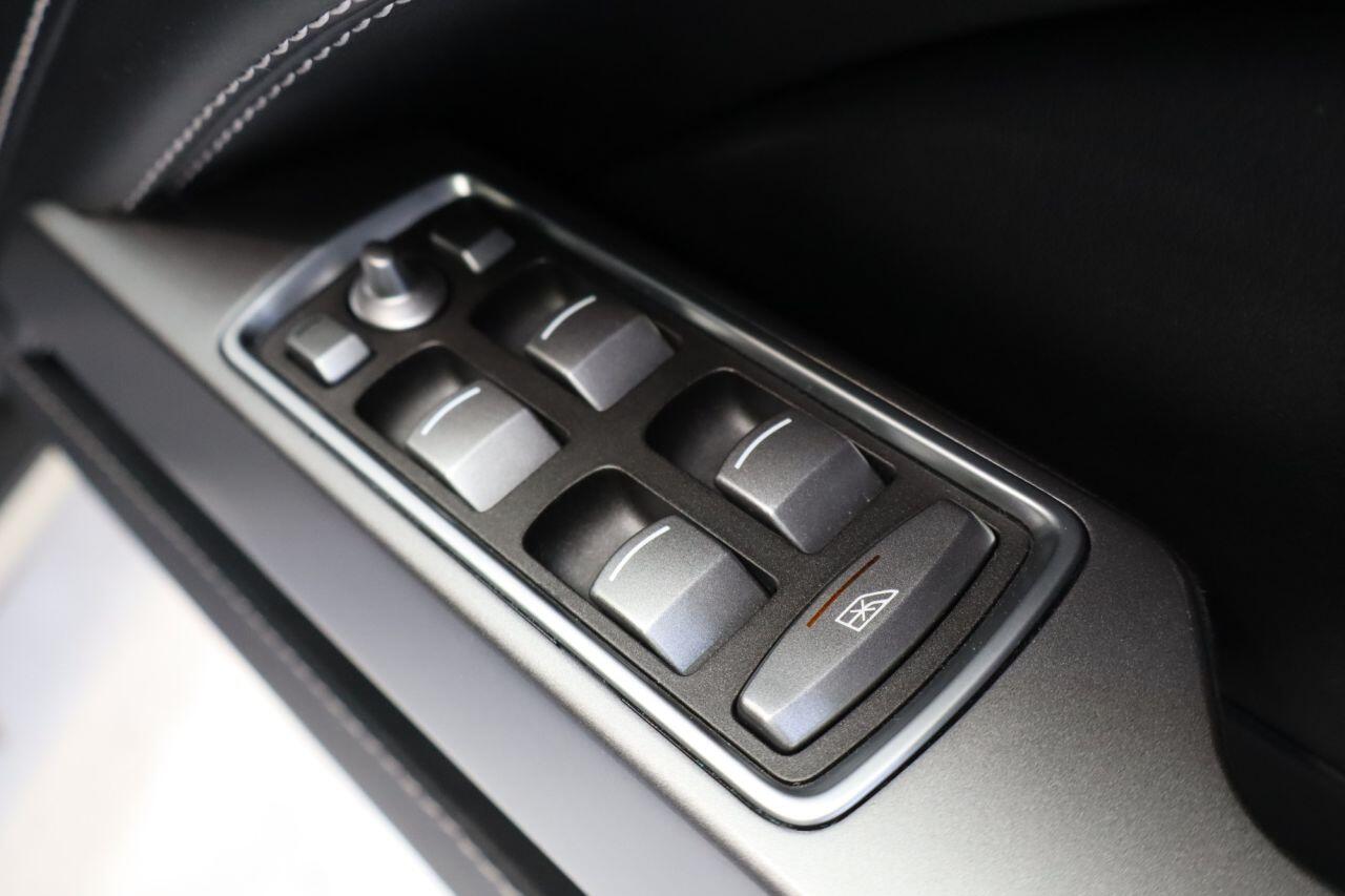 Aston Martin Rapide view 21