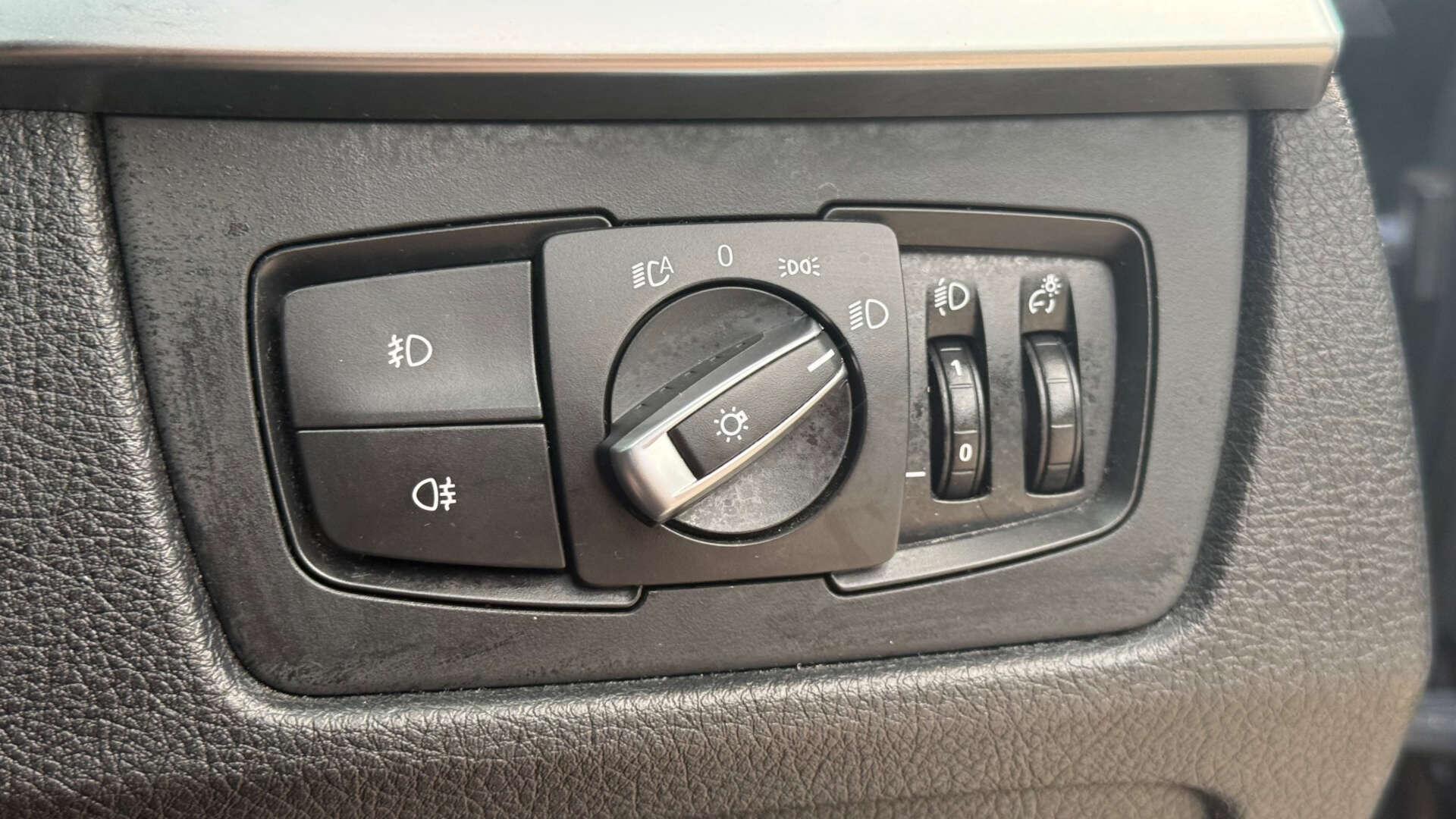 BMW 3 Series view 33