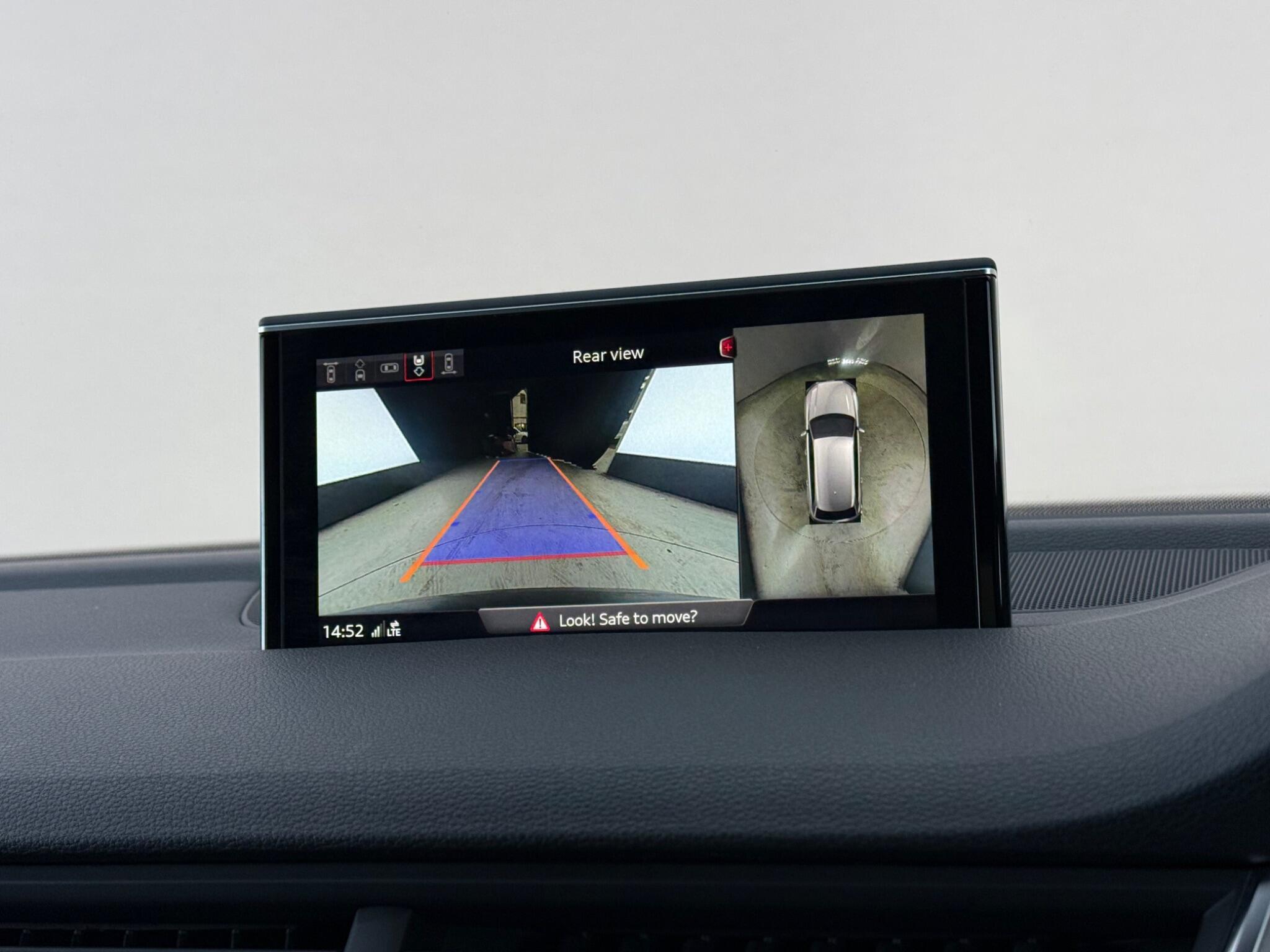 Audi Q7 view 30