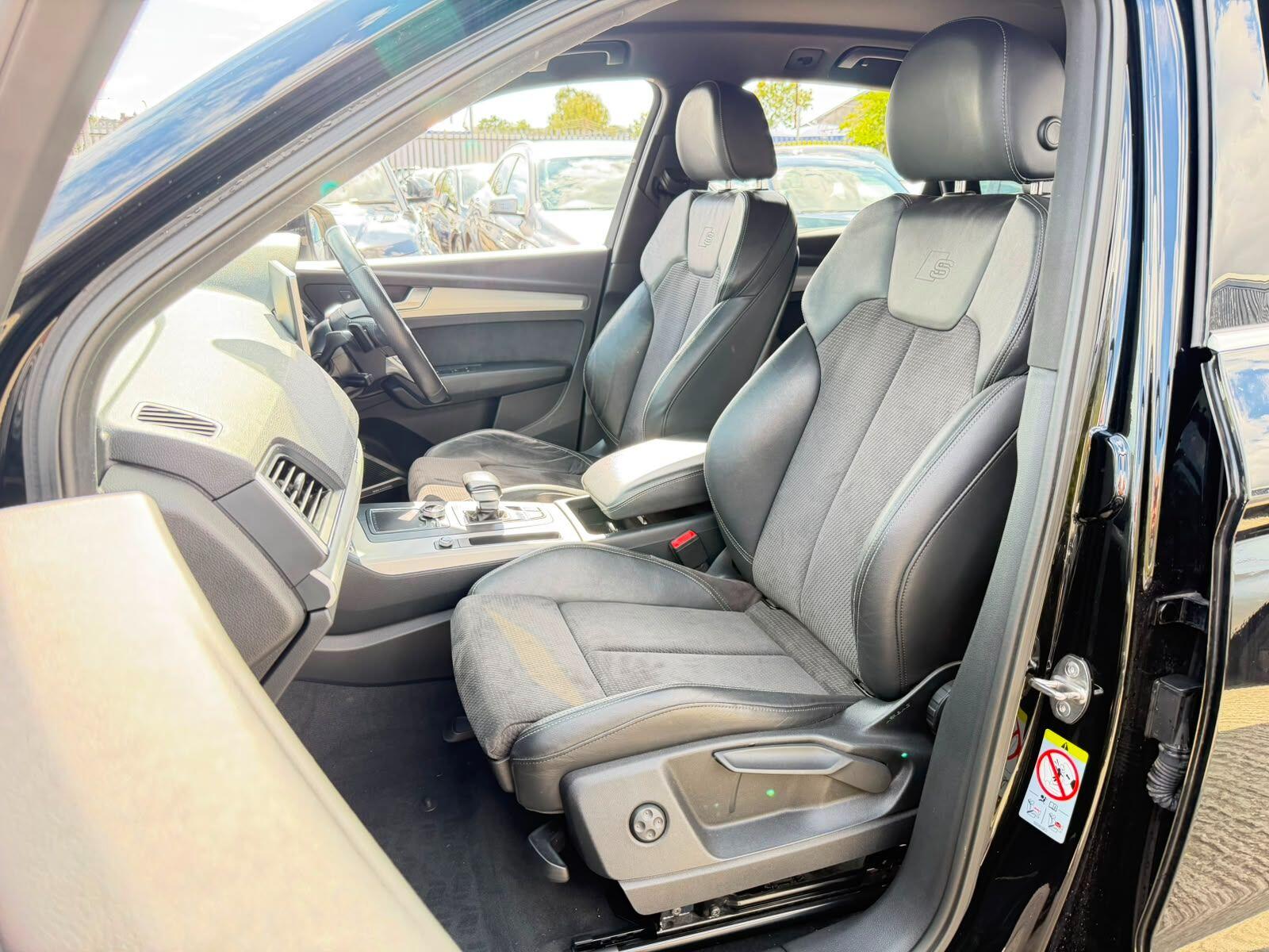 Audi Q5 view 28