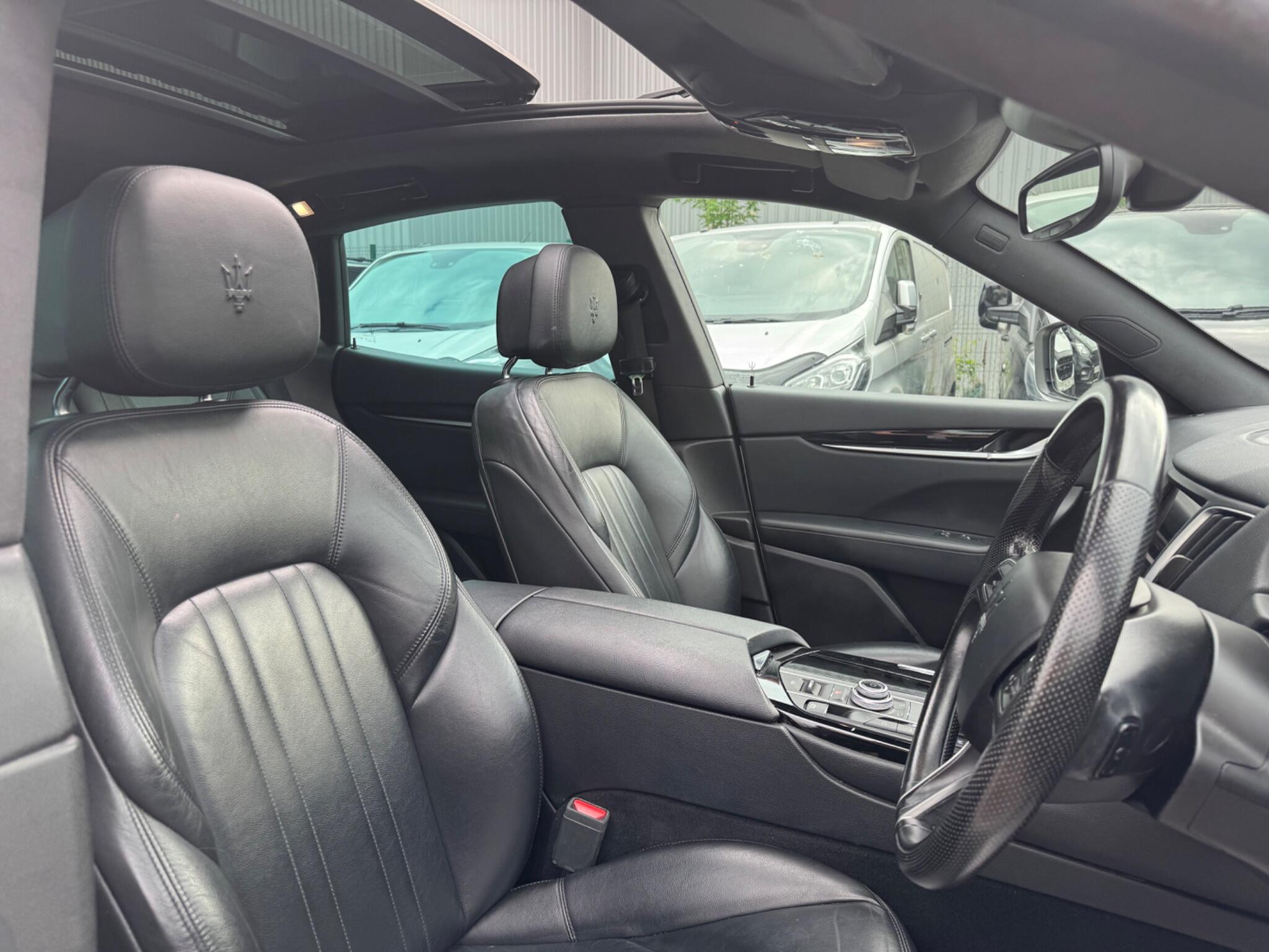 Maserati Levante view 23
