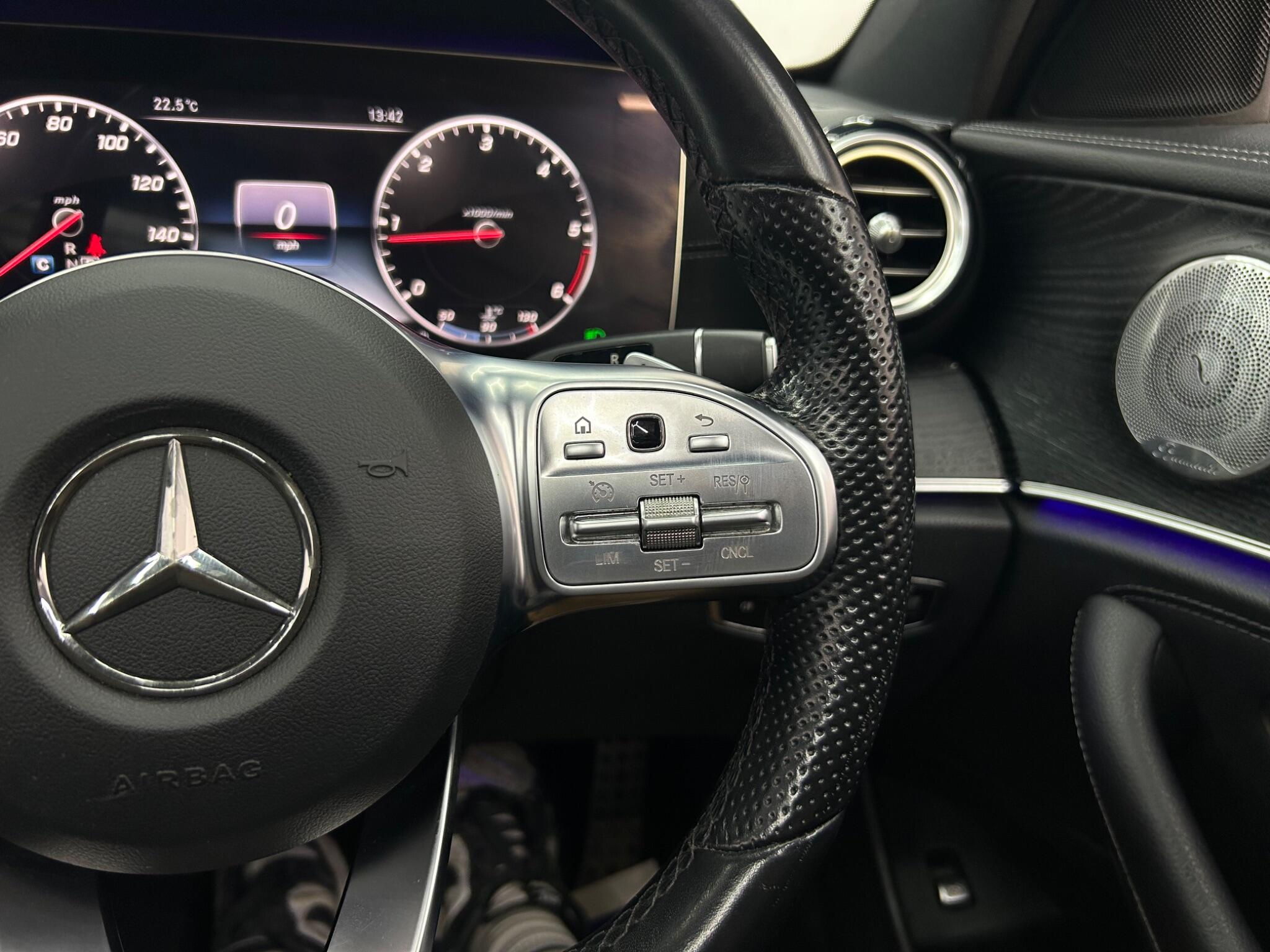 Mercedes-Benz E Class view 56
