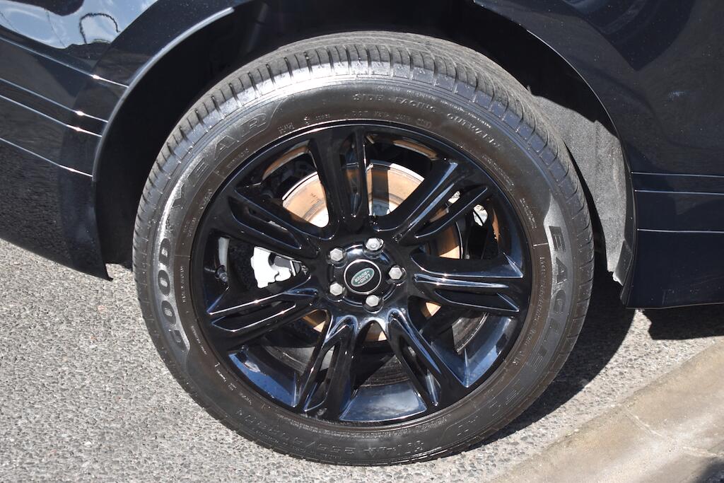 Land Rover Range Rover Velar view 75
