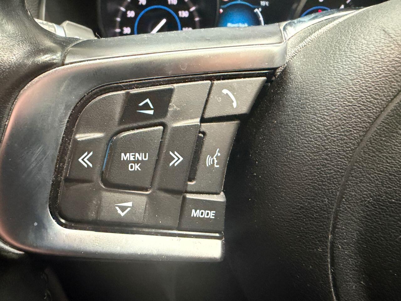 Jaguar XF view 33