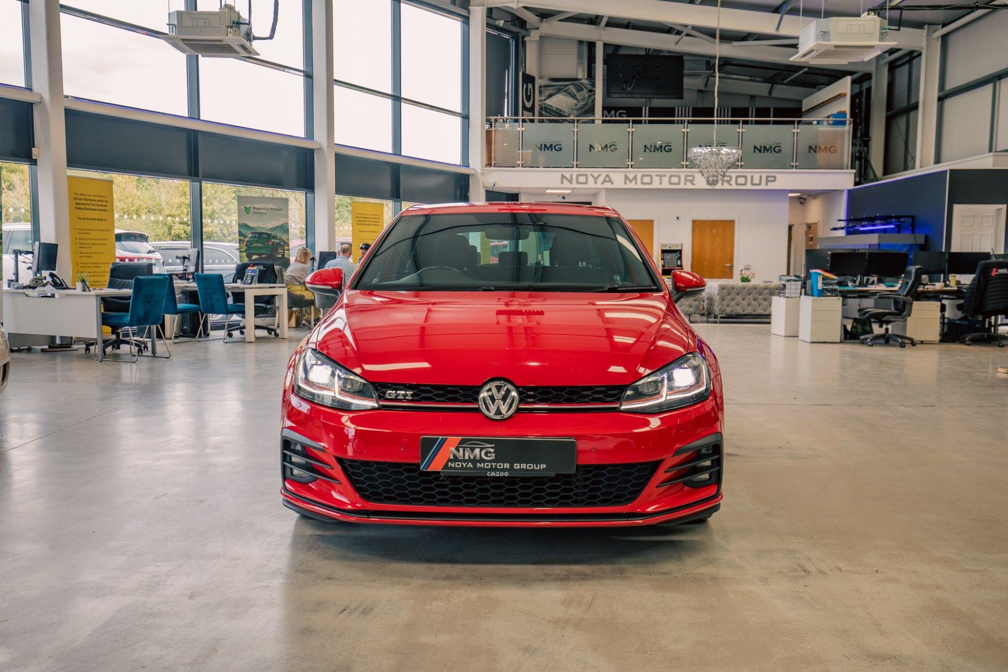 Volkswagen Golf view 25