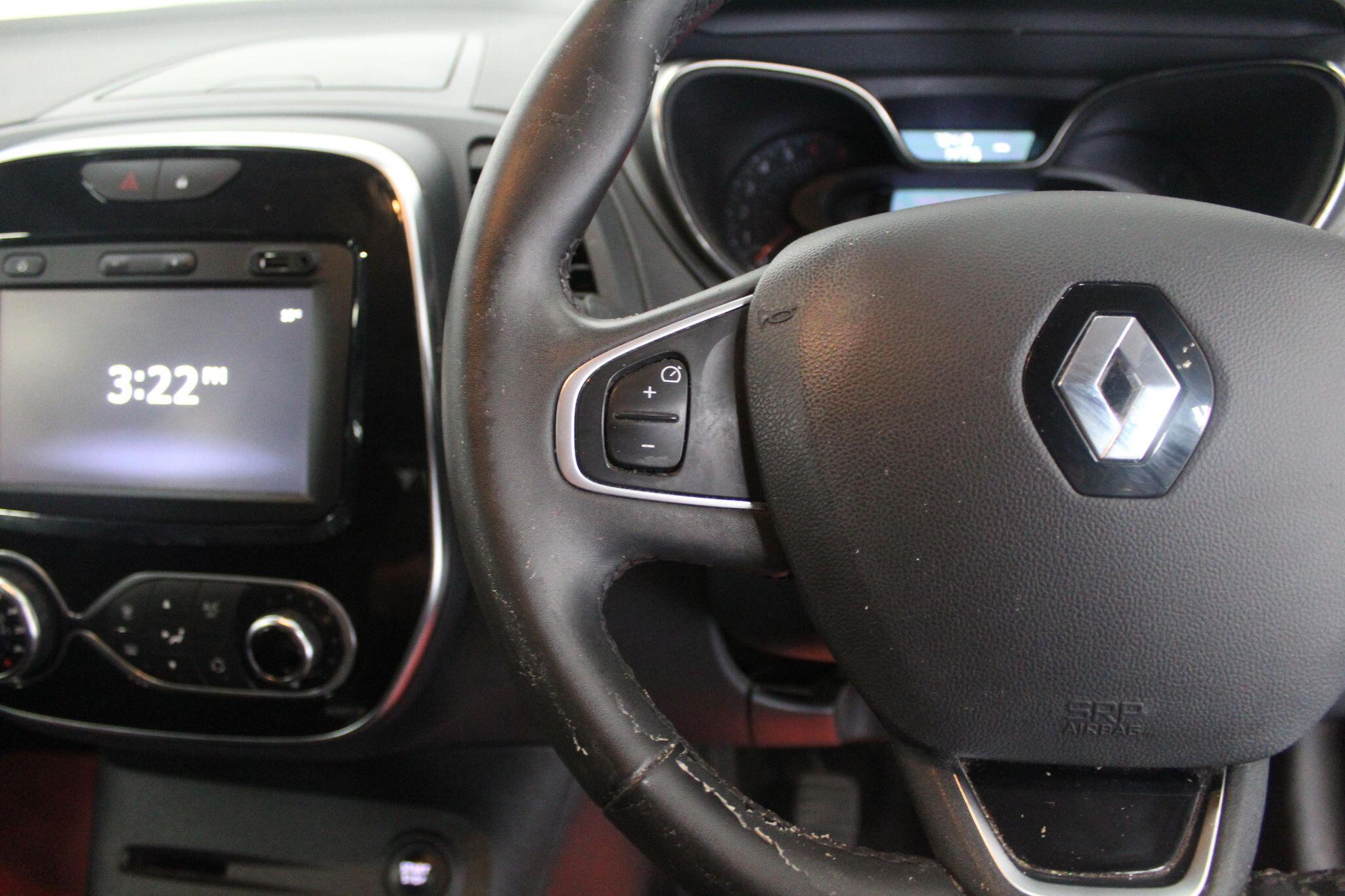 Renault Captur view 40