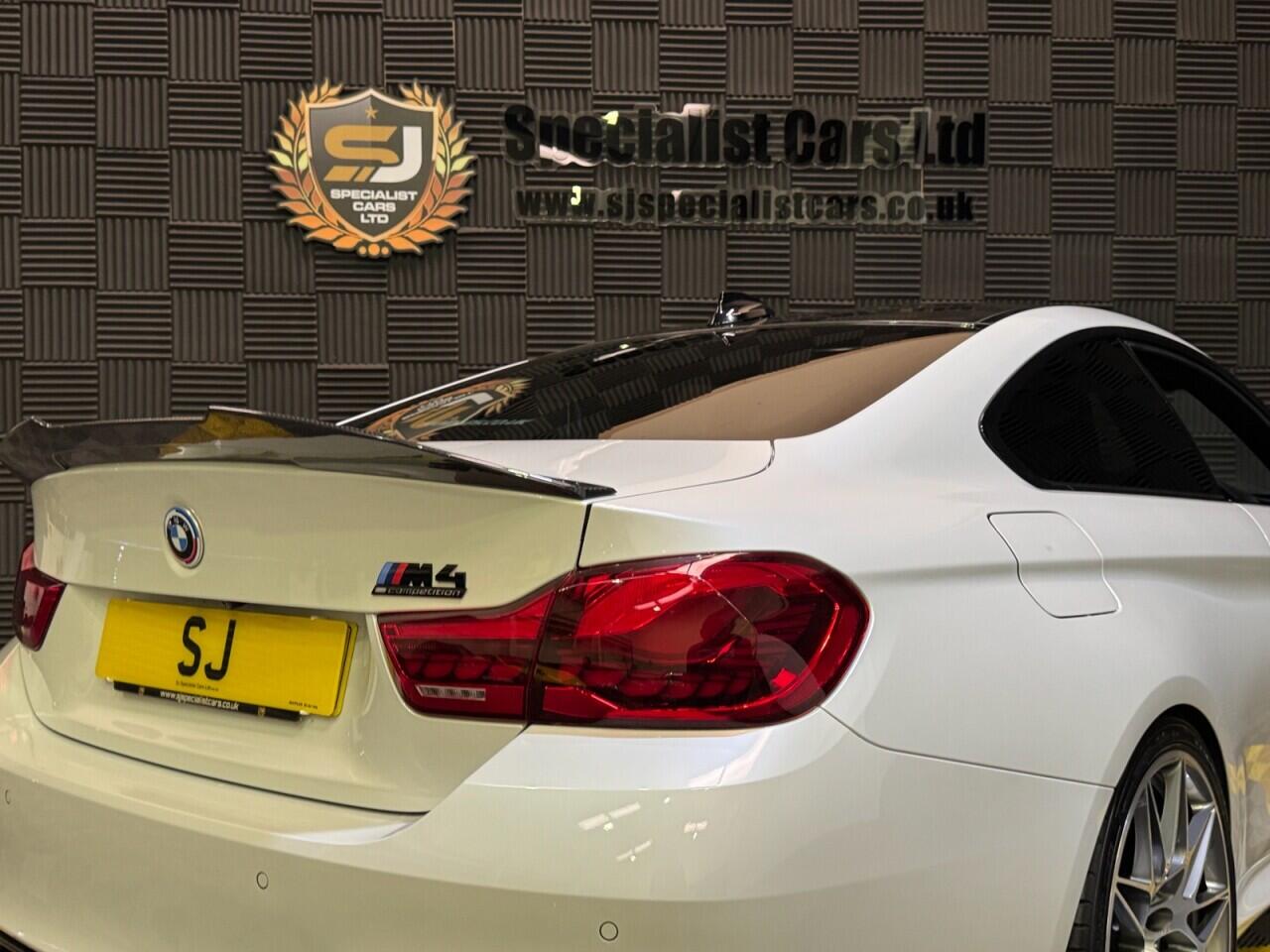 BMW M4 view 28