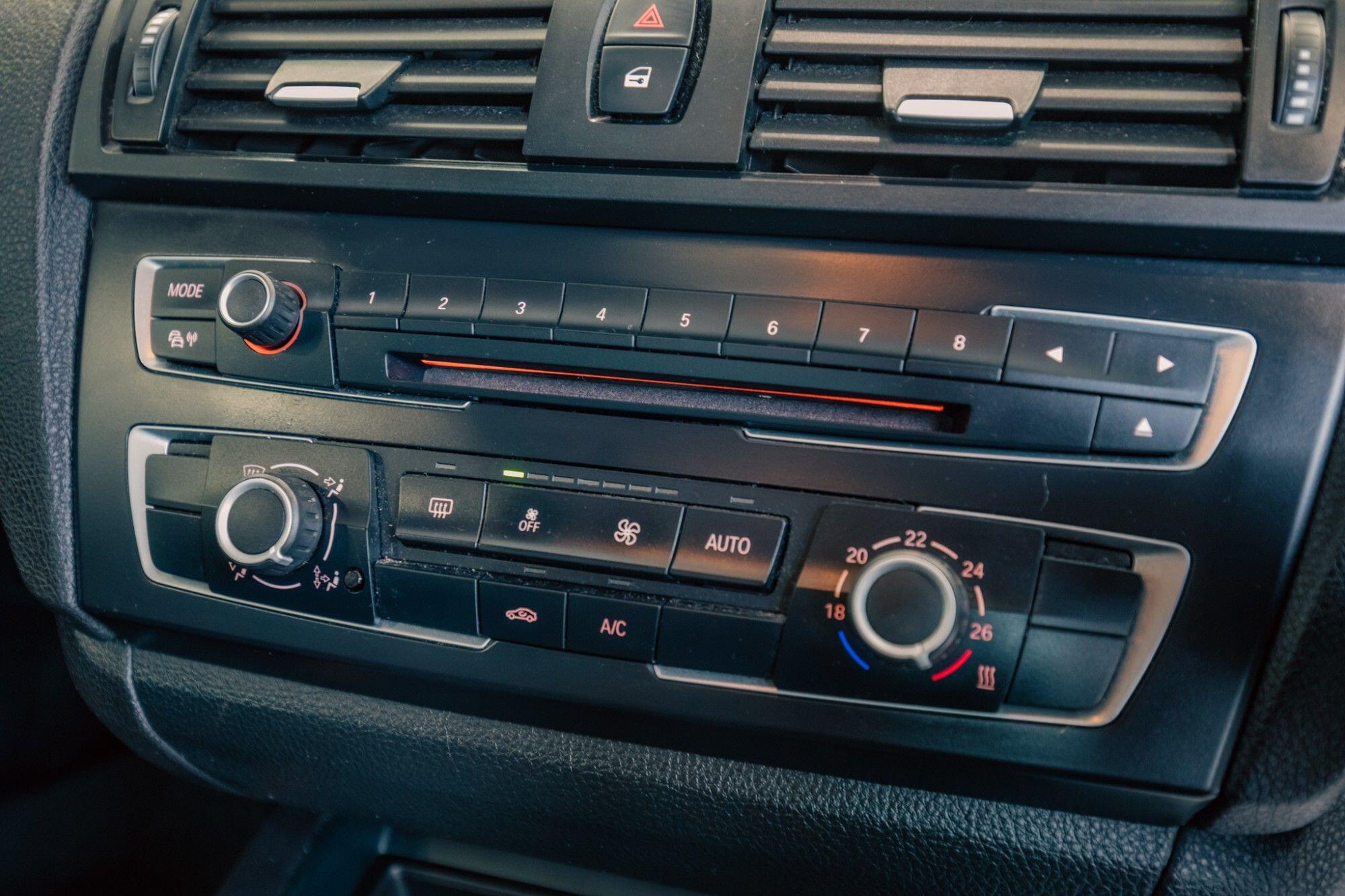 BMW 2 Series view 20