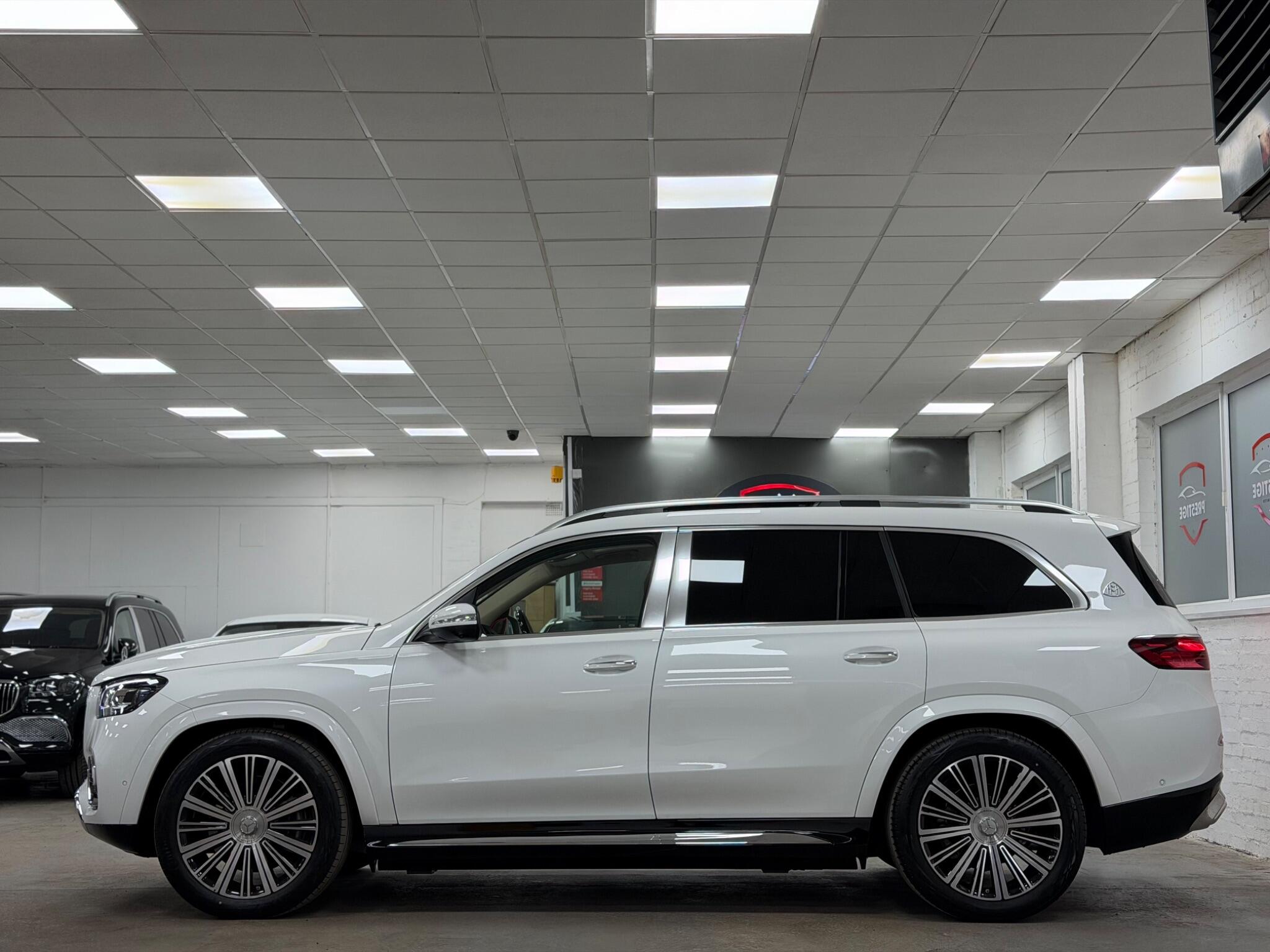 Mercedes-Benz GLS view 27