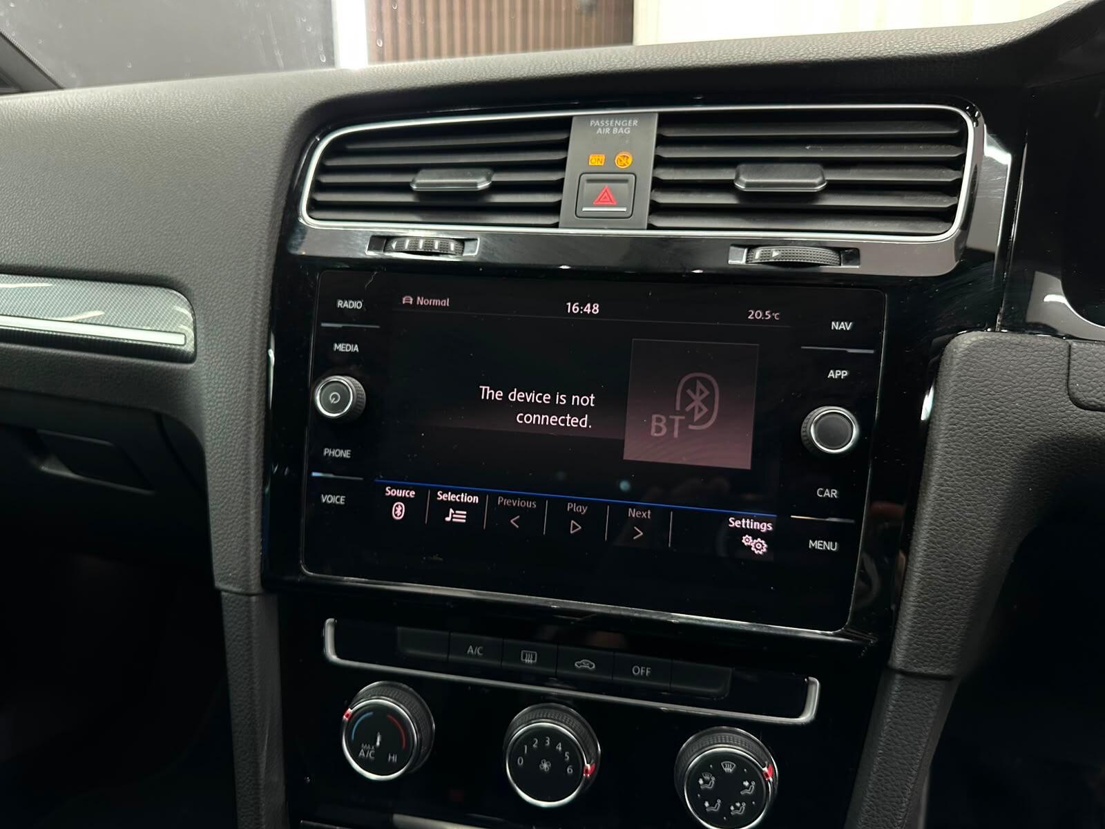 Volkswagen Golf view 44