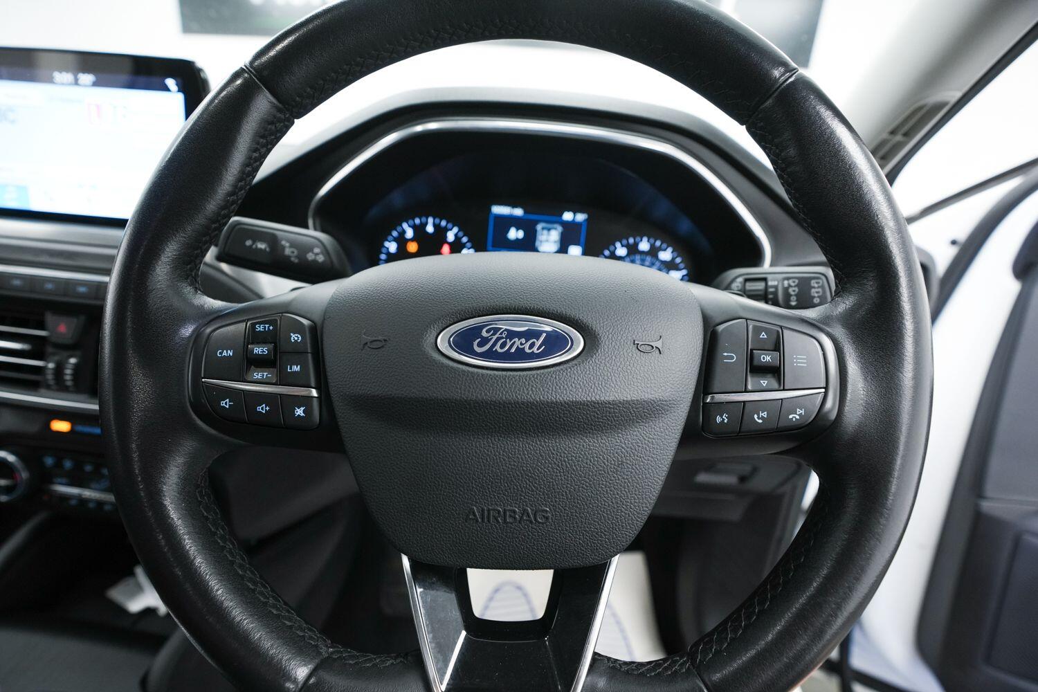 Ford Focus view 26