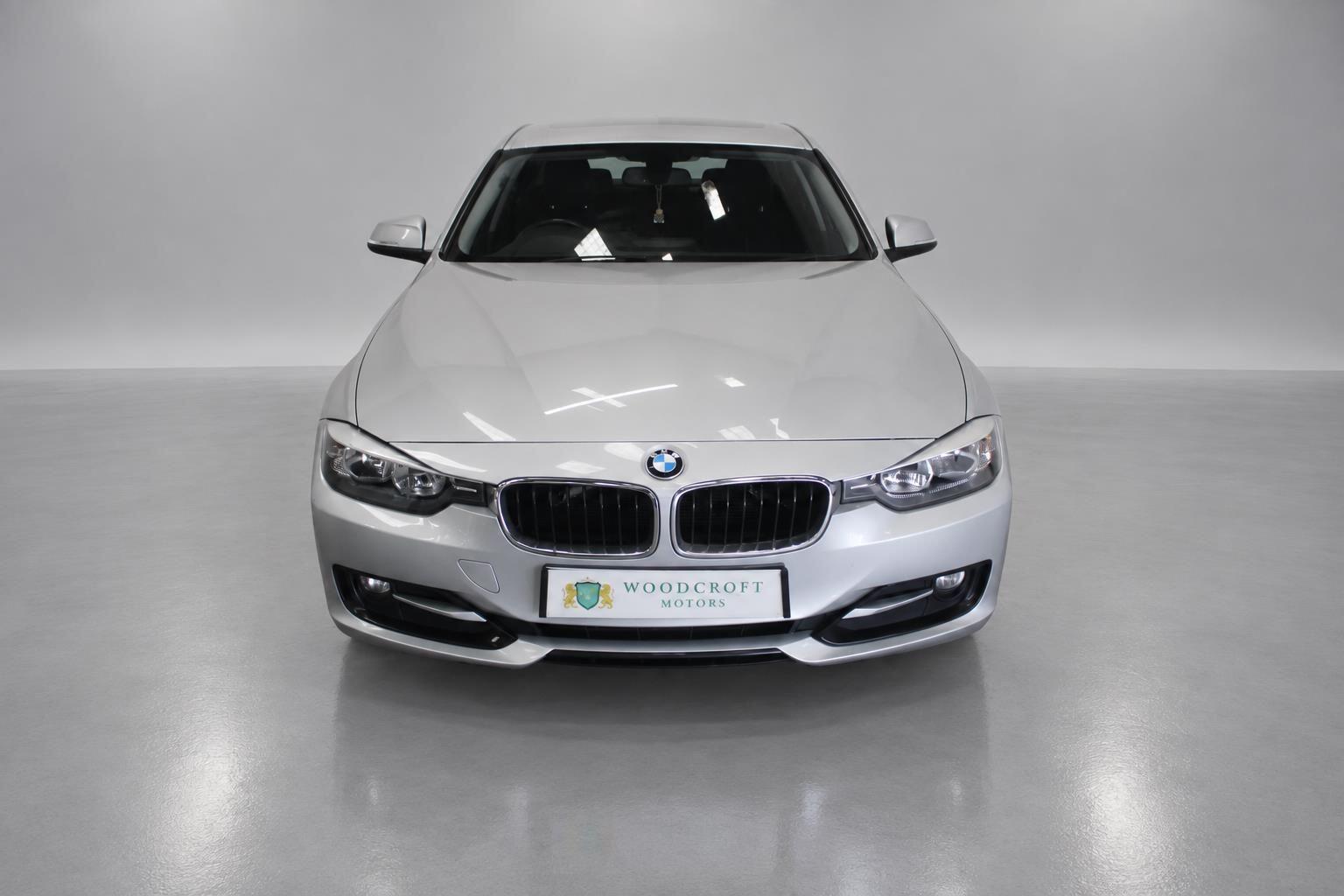 BMW 3 Series view 13