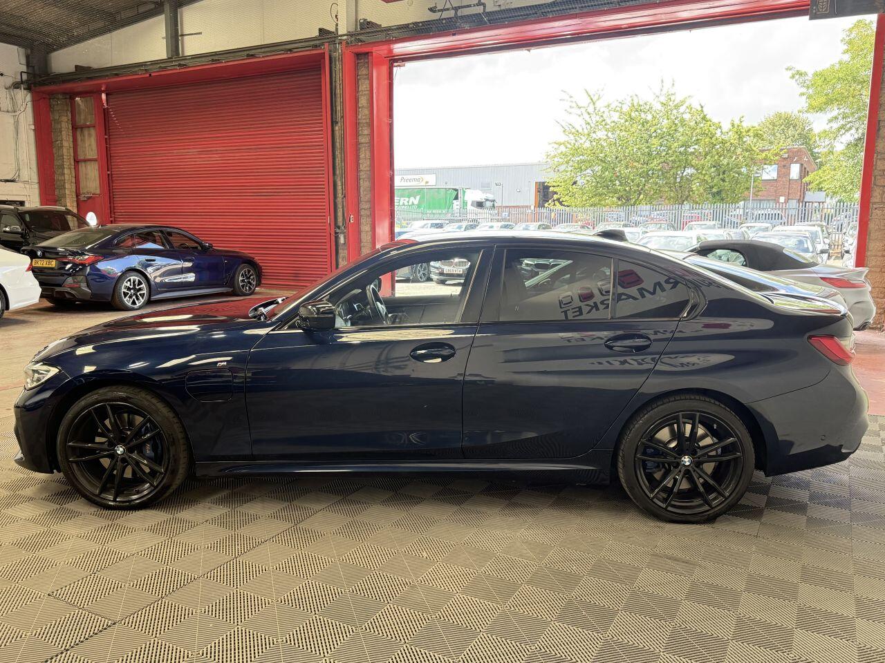 BMW 3 Series view 6