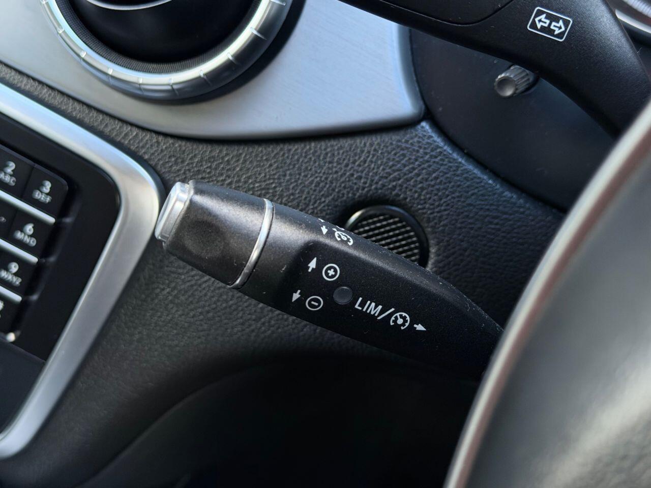 Mercedes-Benz Cla view 30