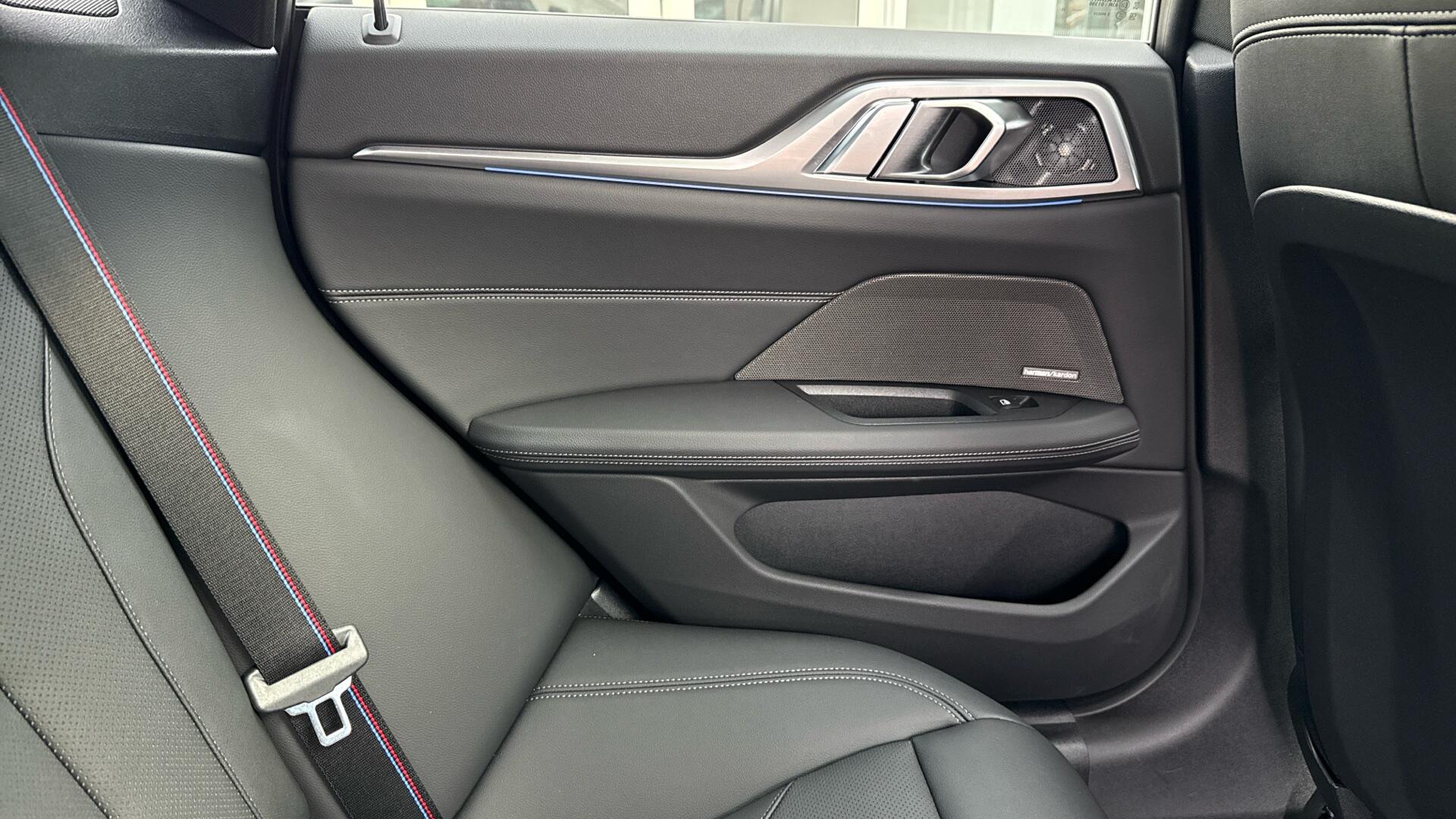 BMW i4 view 35