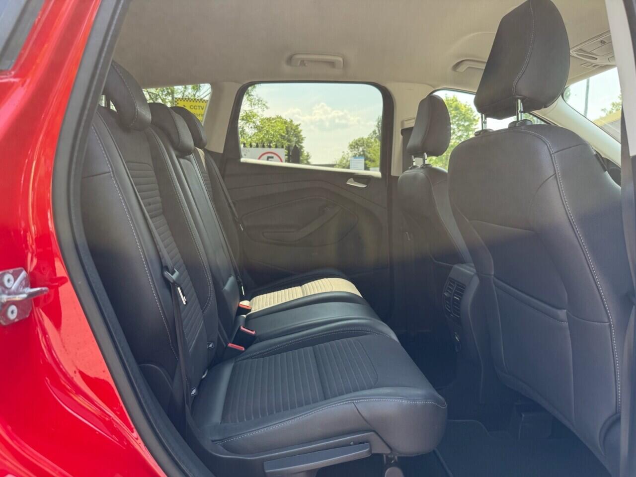 Ford Kuga view 31
