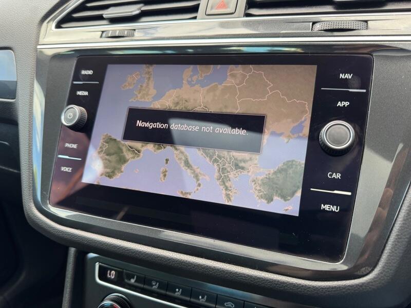 Volkswagen Tiguan view 21