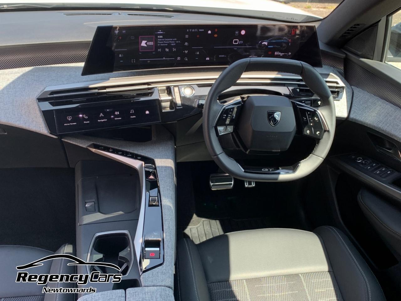 Peugeot 3008 view 11