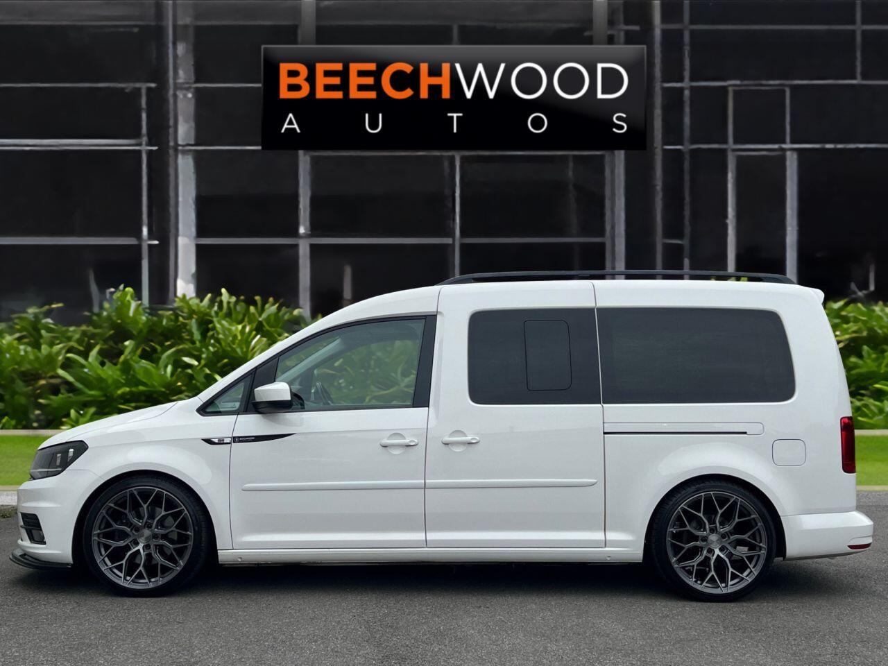 Volkswagen Caddy Maxi Life view 5