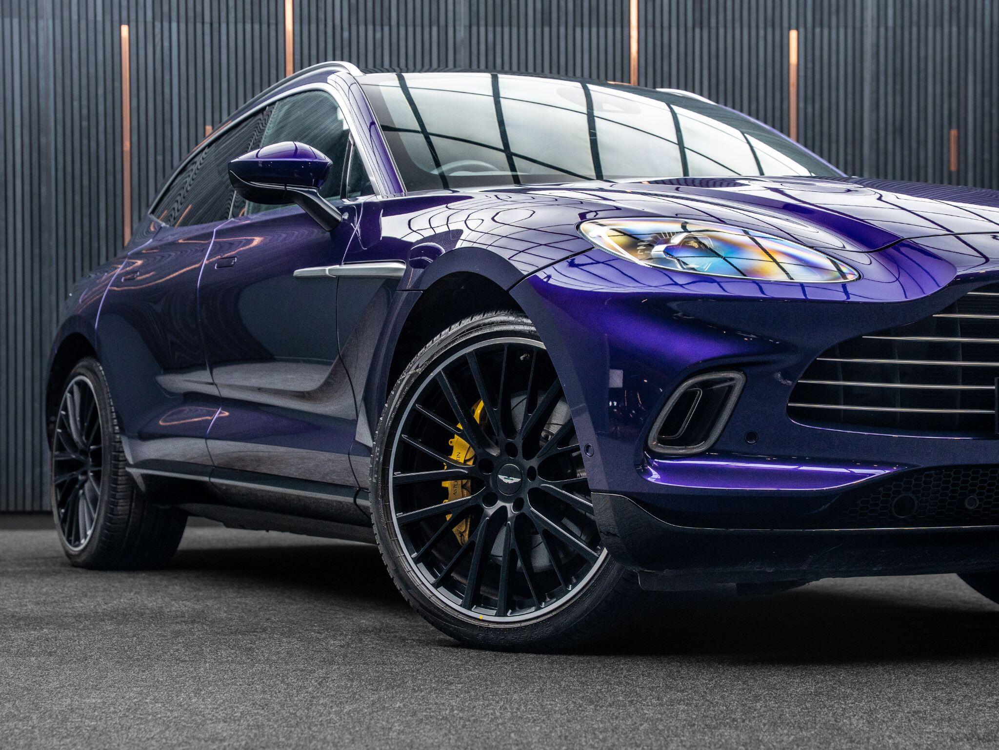 Aston Martin DBX view 7