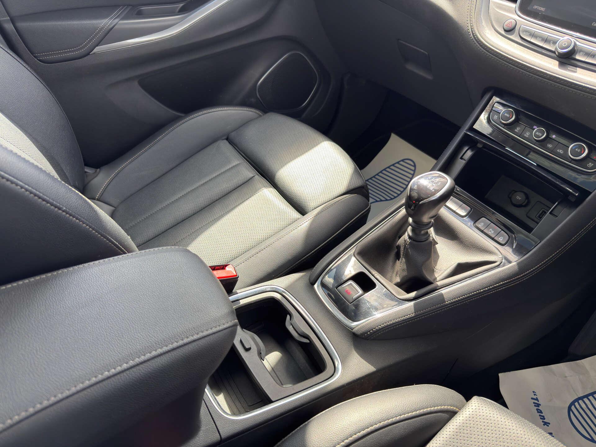 Vauxhall Grandland X view 18