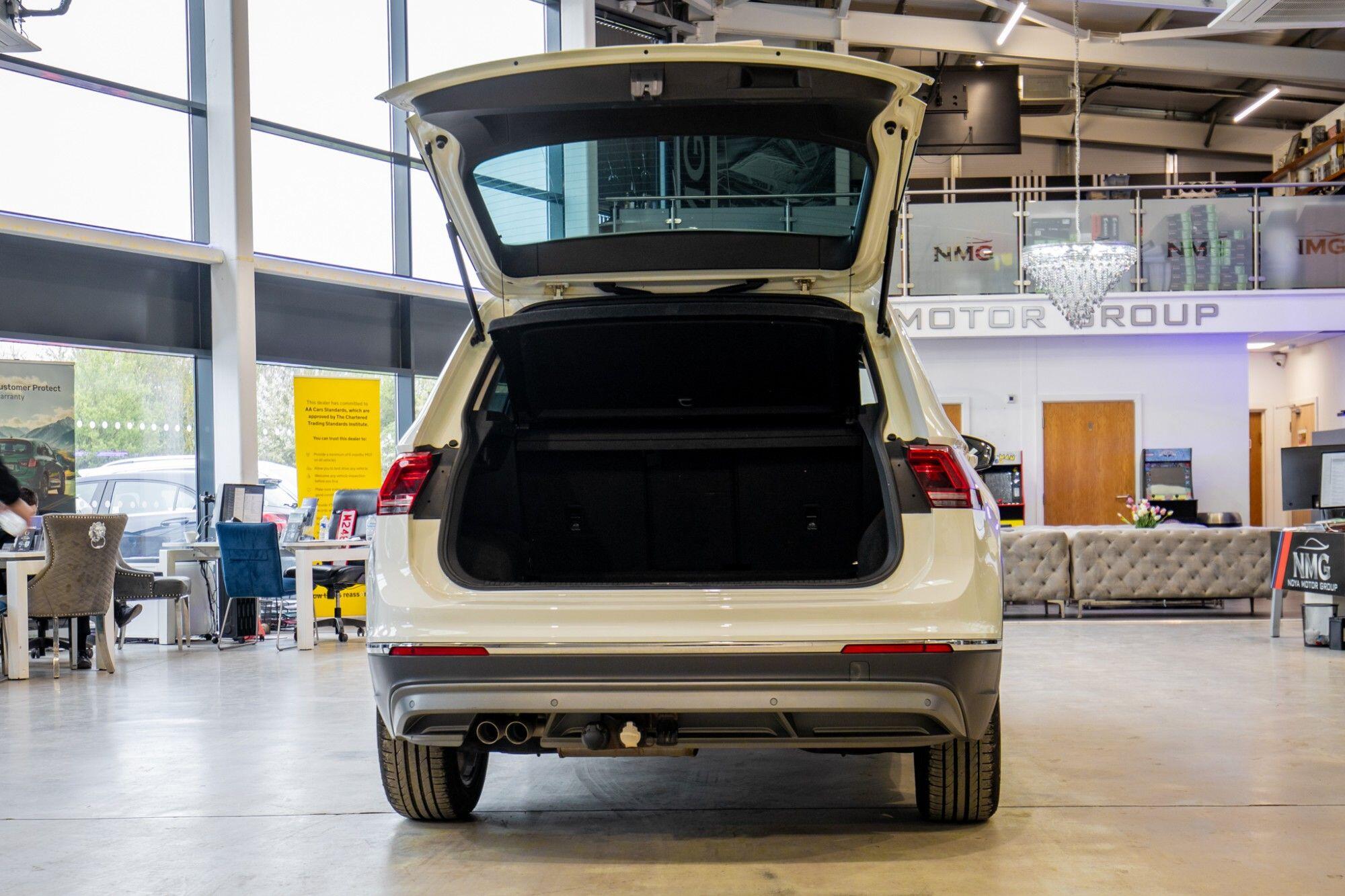 Volkswagen Tiguan view 29
