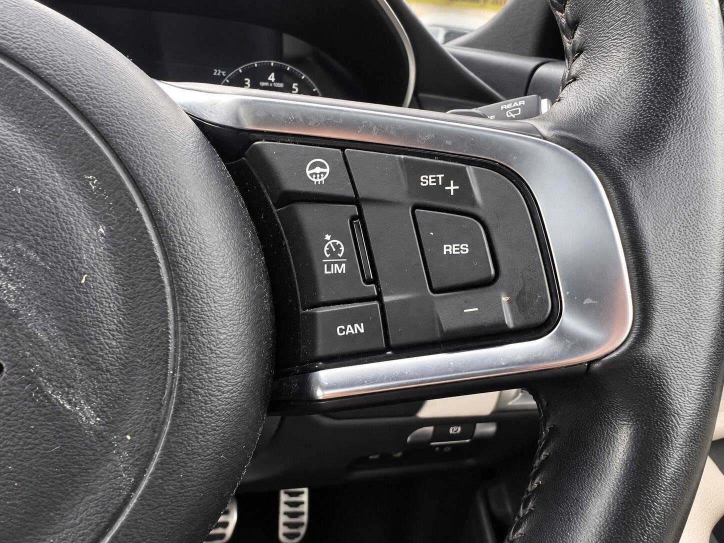 Jaguar E-Pace view 29