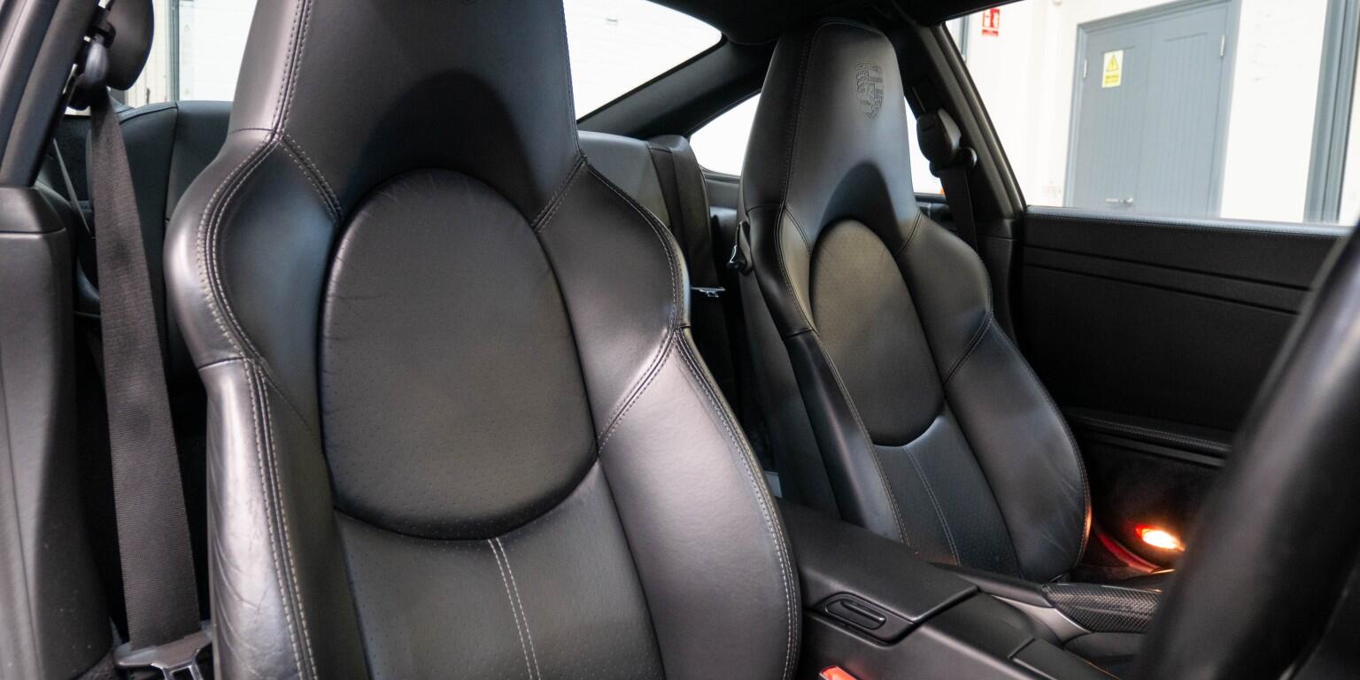 Porsche 911 view 15