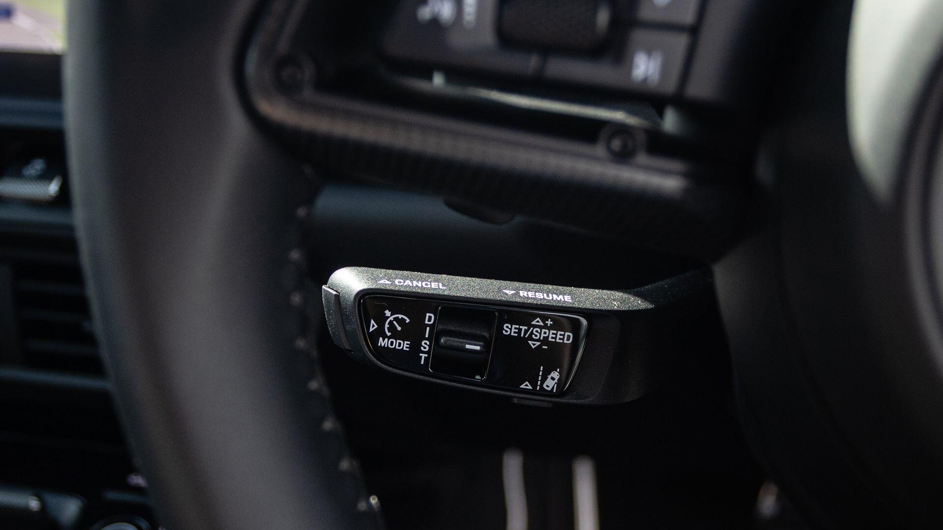 Porsche 911 view 14