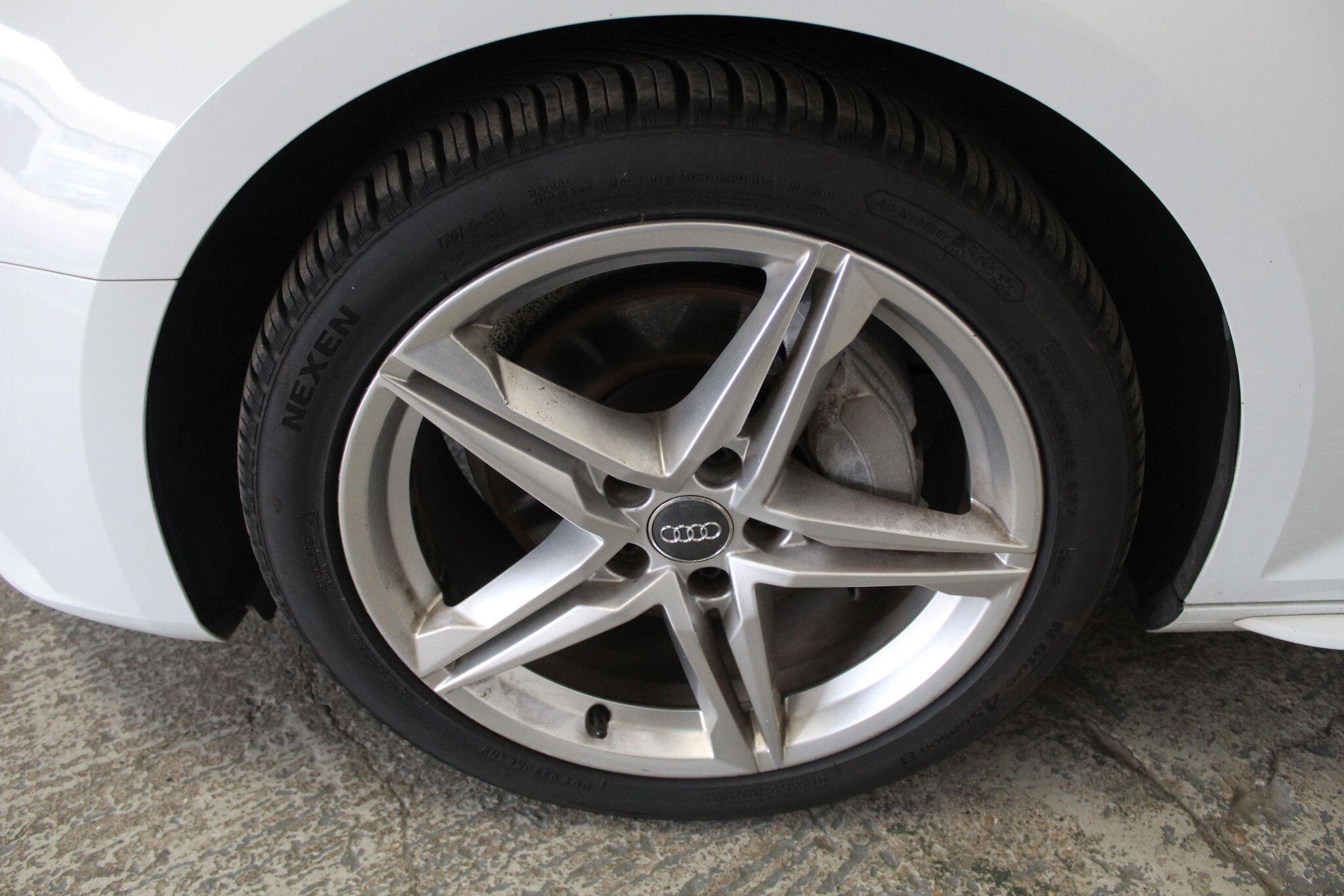 Audi A4 view 59