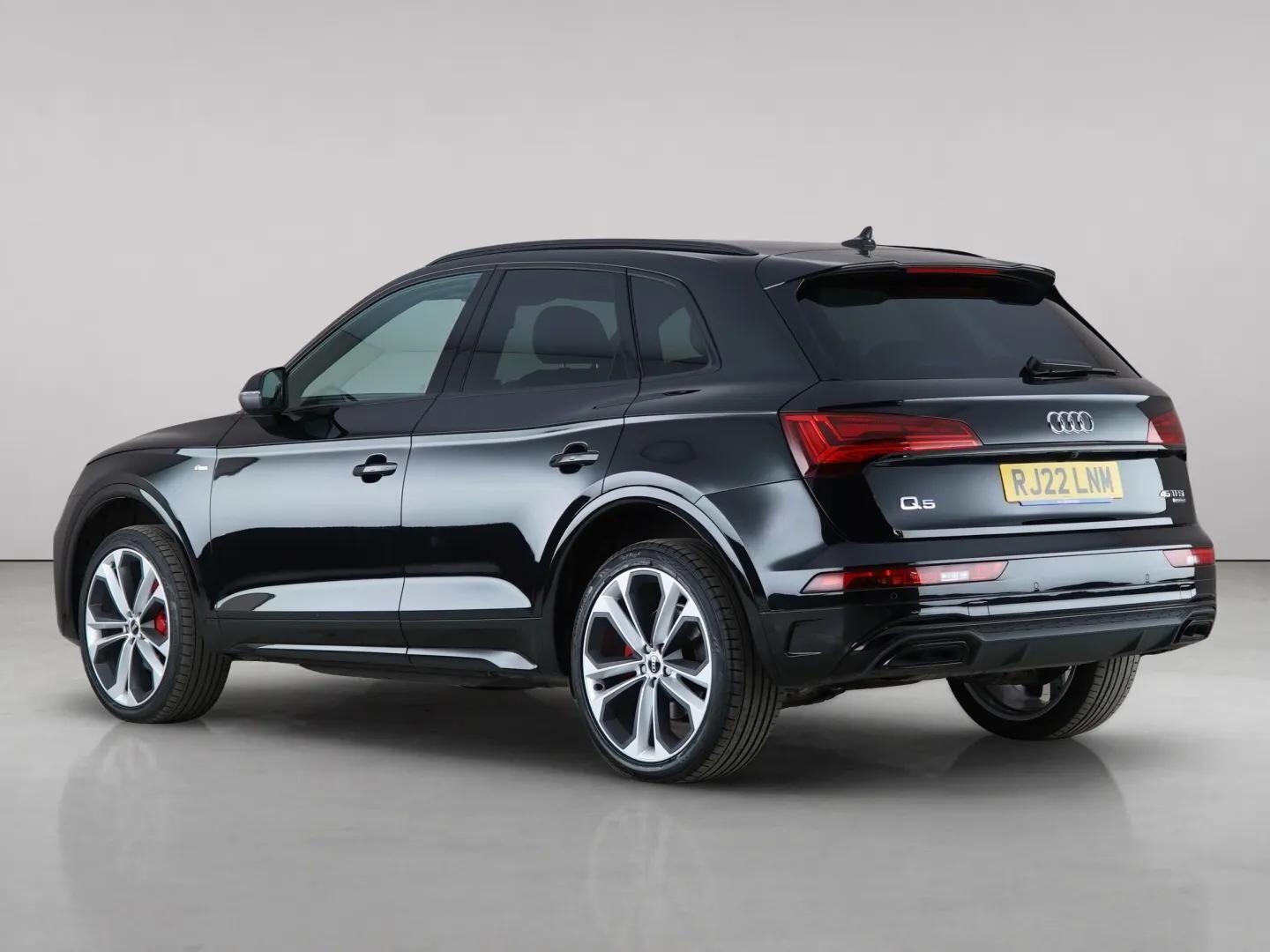 Audi Q5 view 6