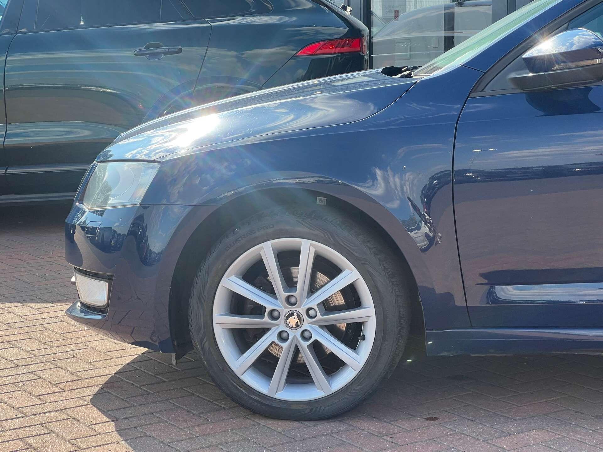 Skoda Octavia view 13