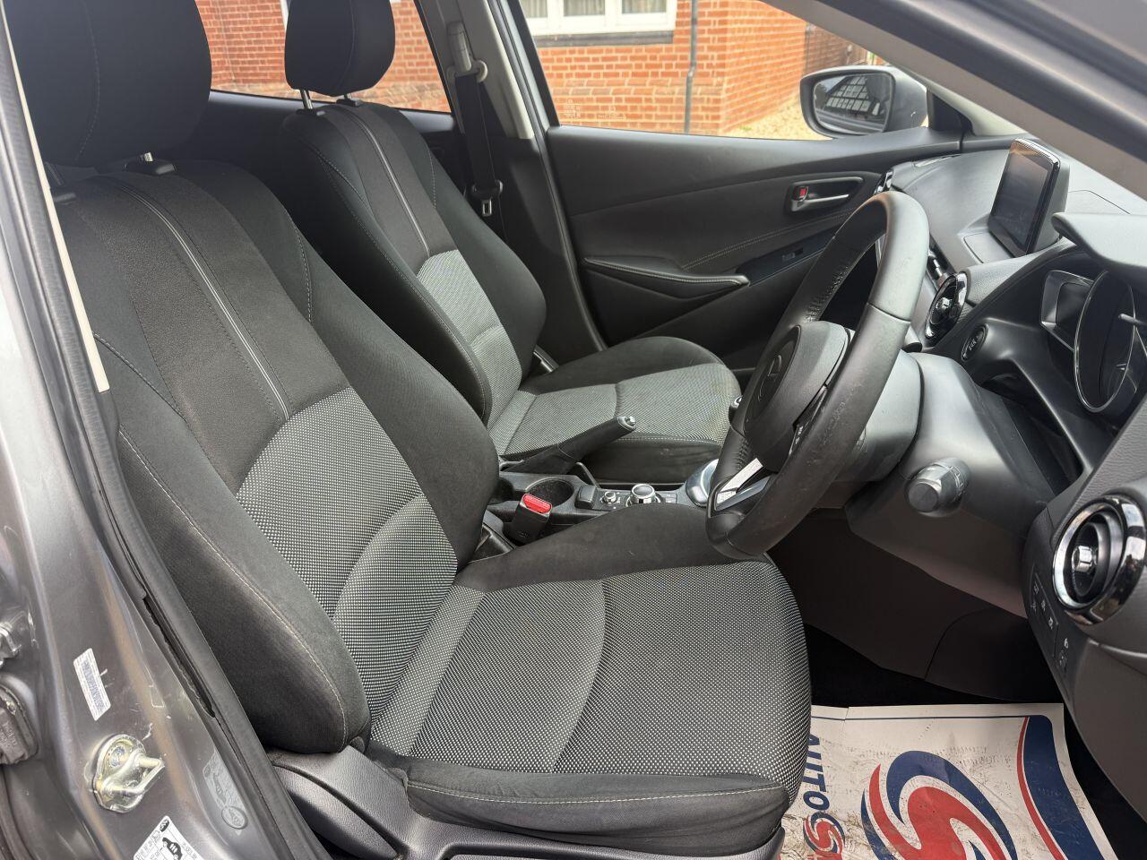 Mazda Mazda2 view 10